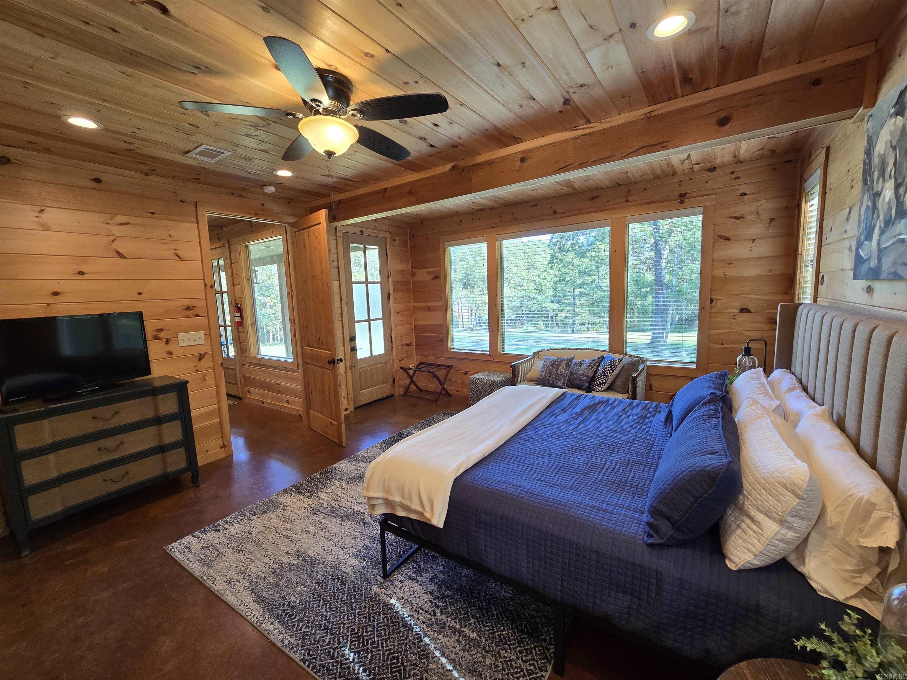 3193 Brownsville  Greers Ferry, AR