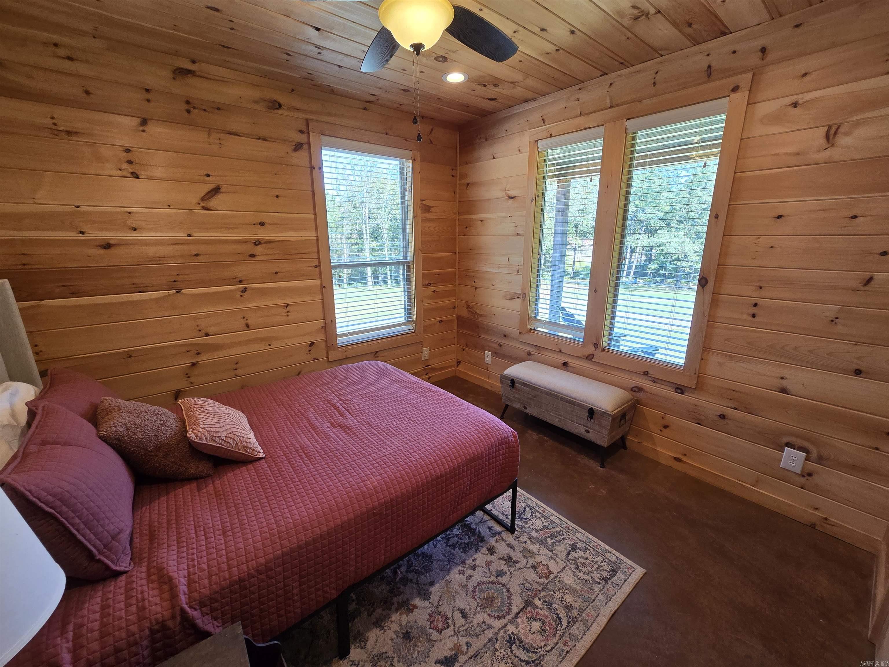 3193 Brownsville  Greers Ferry, AR