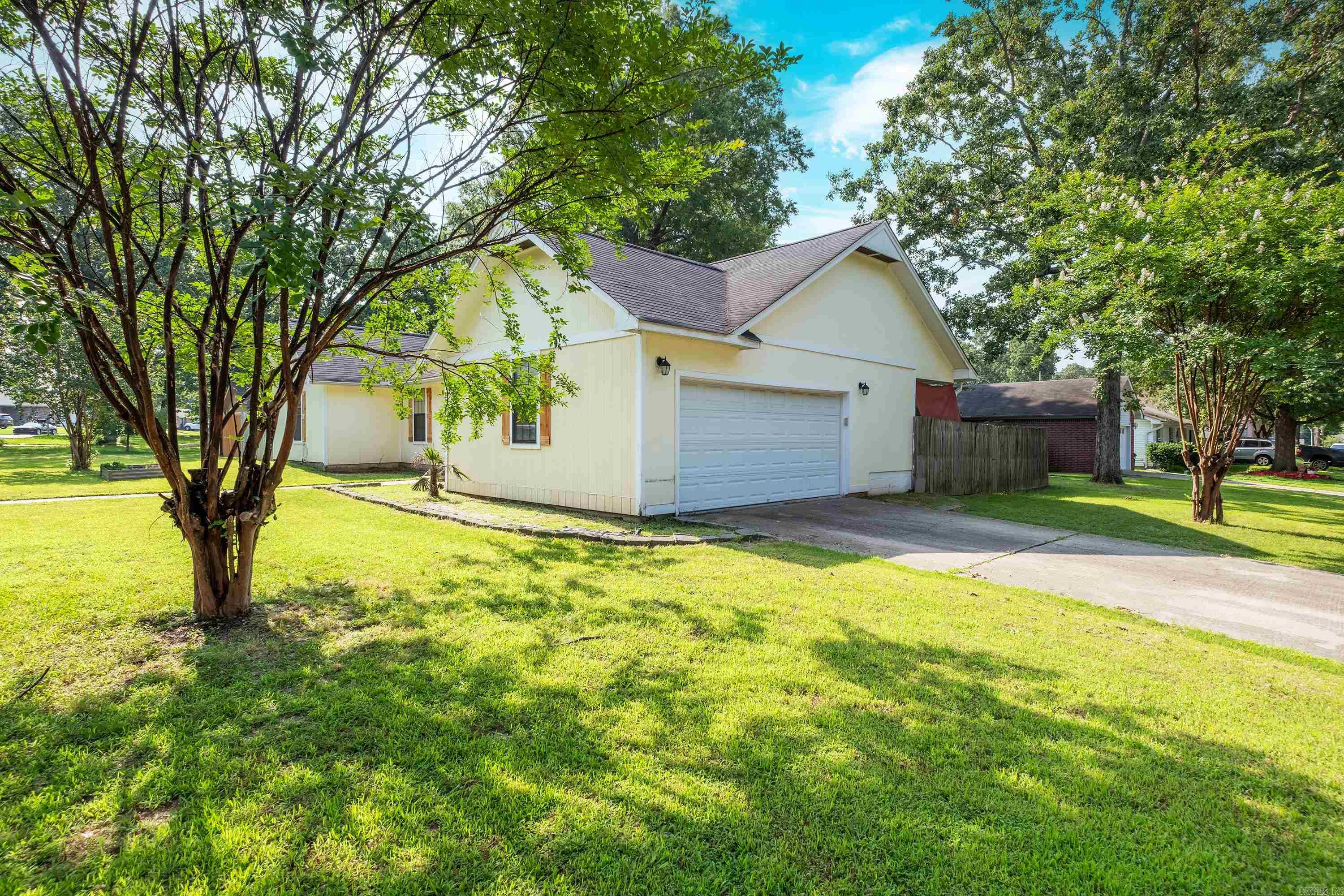 127 Spring Oak  Sherwood, AR