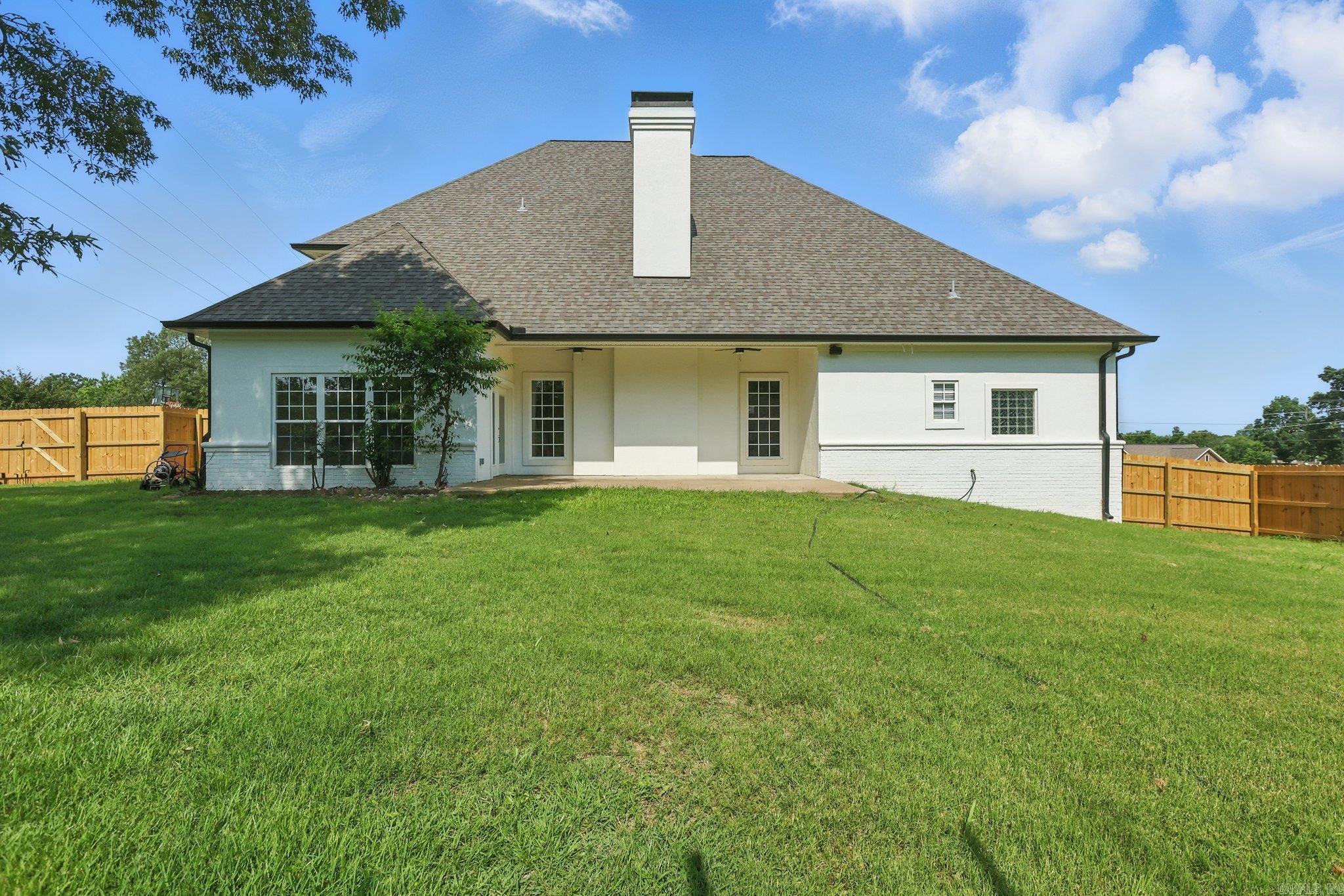 1518 Brookshire Dr  Benton, AR