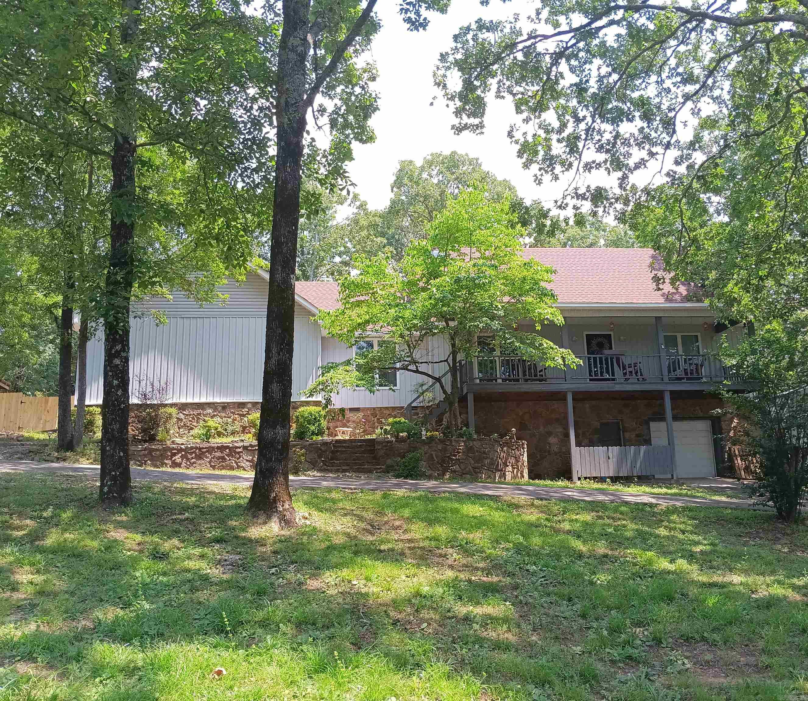 1402 Holmes  Searcy, AR