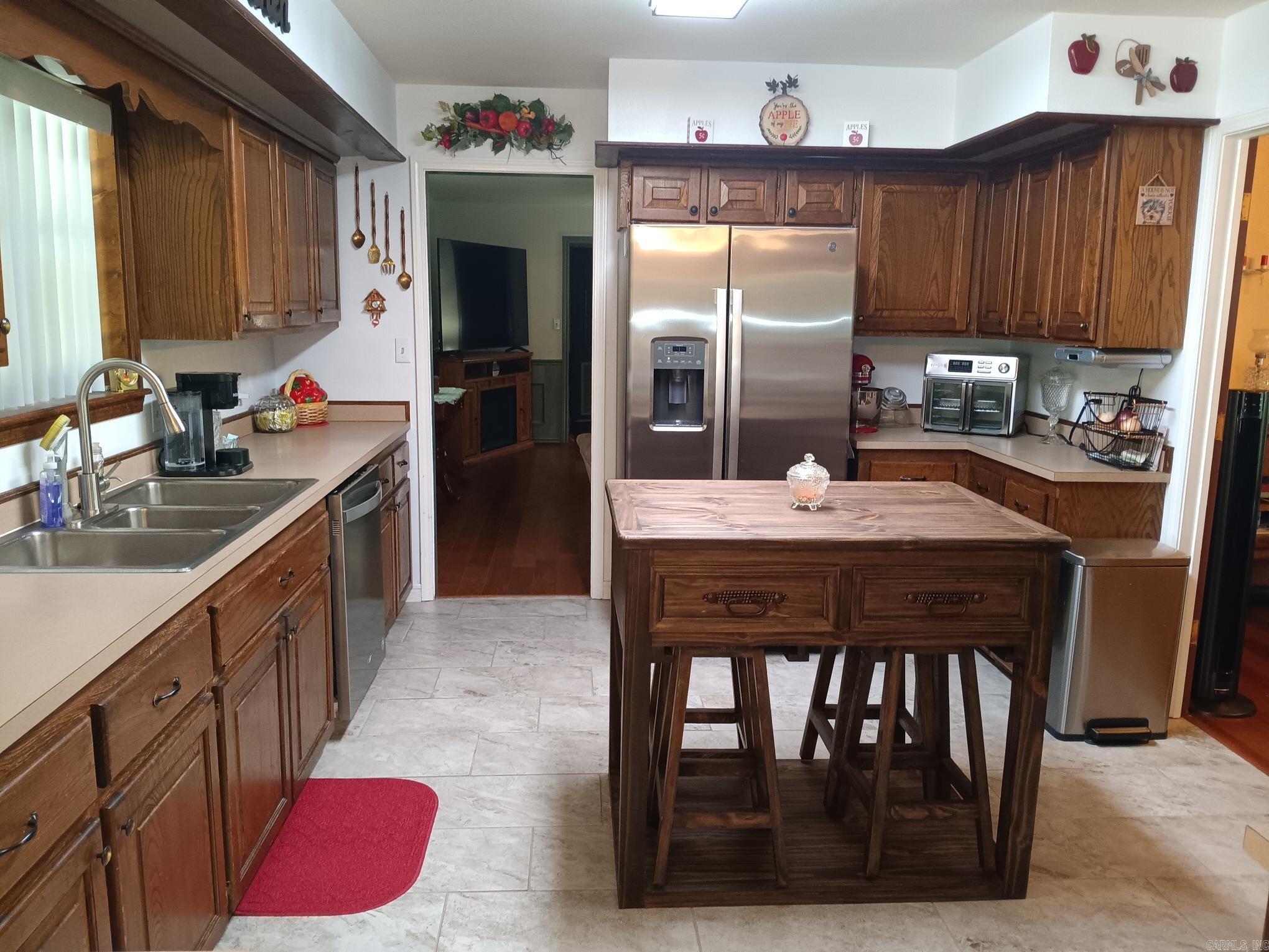 1402 Holmes  Searcy, AR