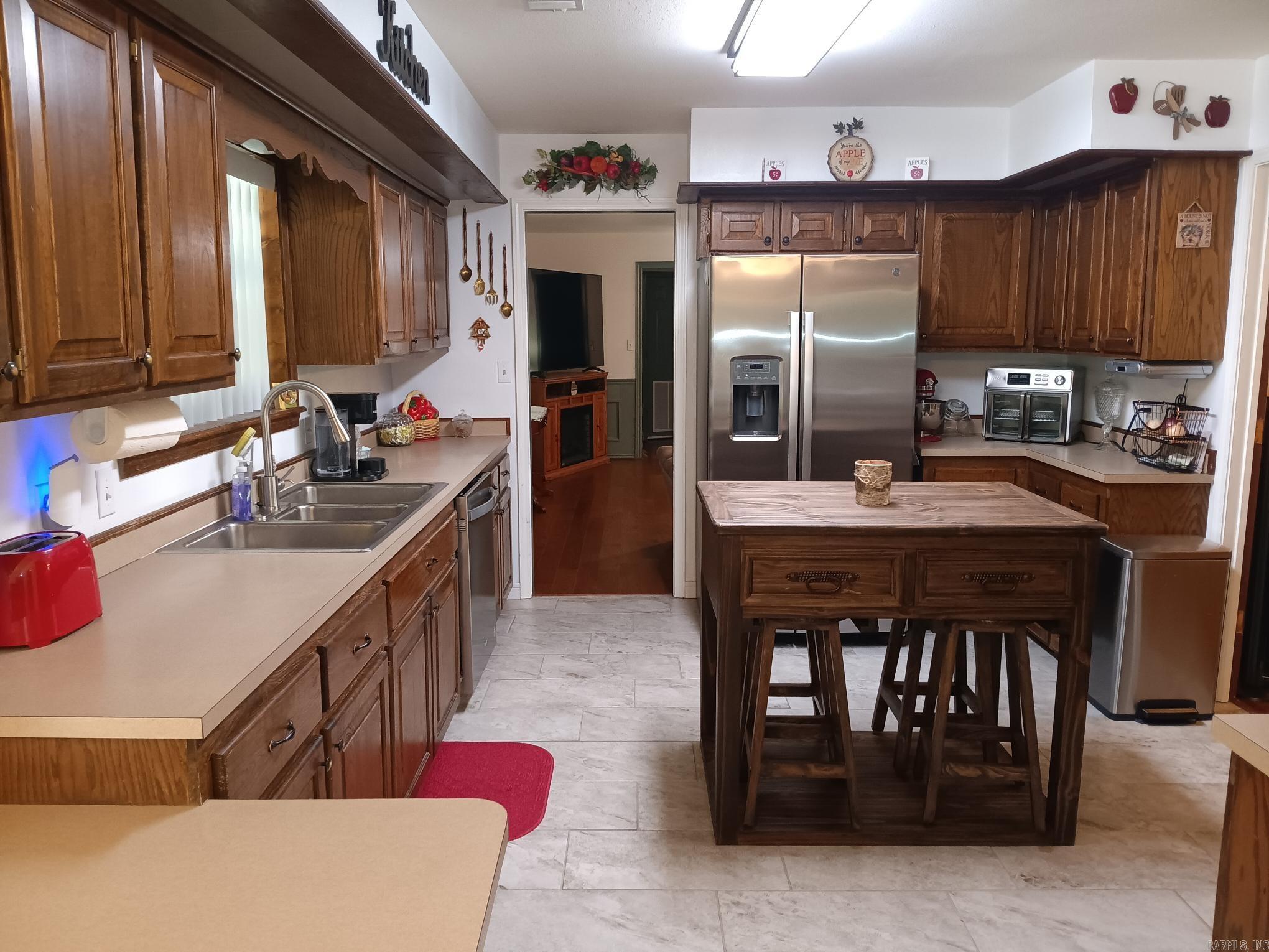 1402 Holmes  Searcy, AR