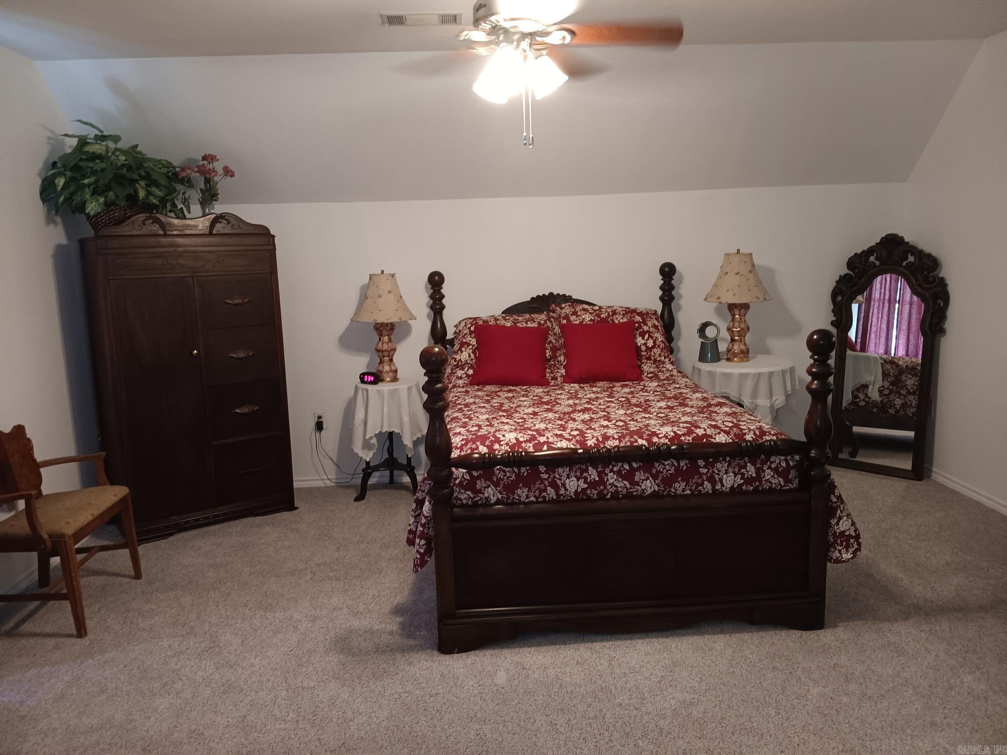1402 Holmes  Searcy, AR