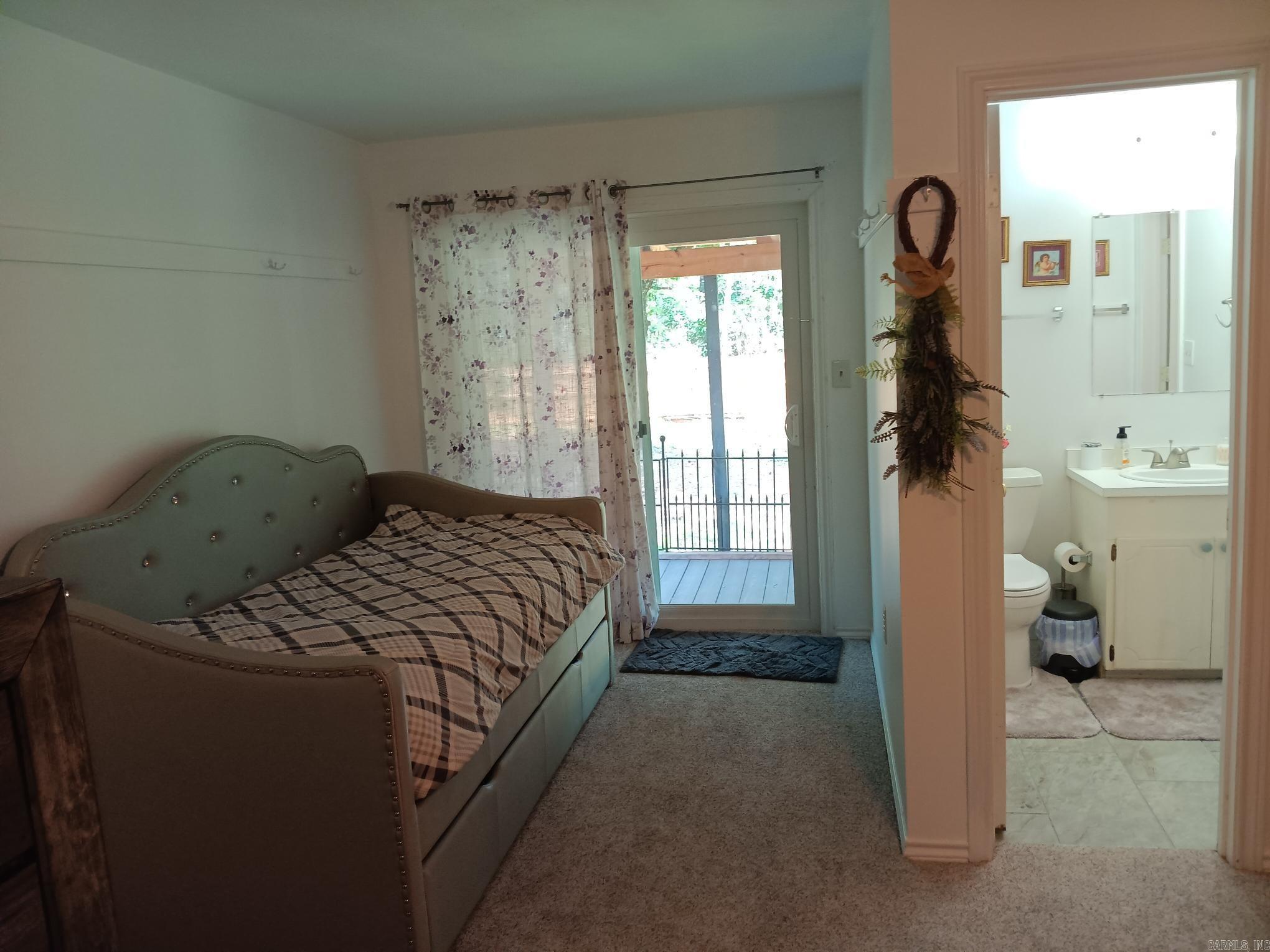 1402 Holmes  Searcy, AR