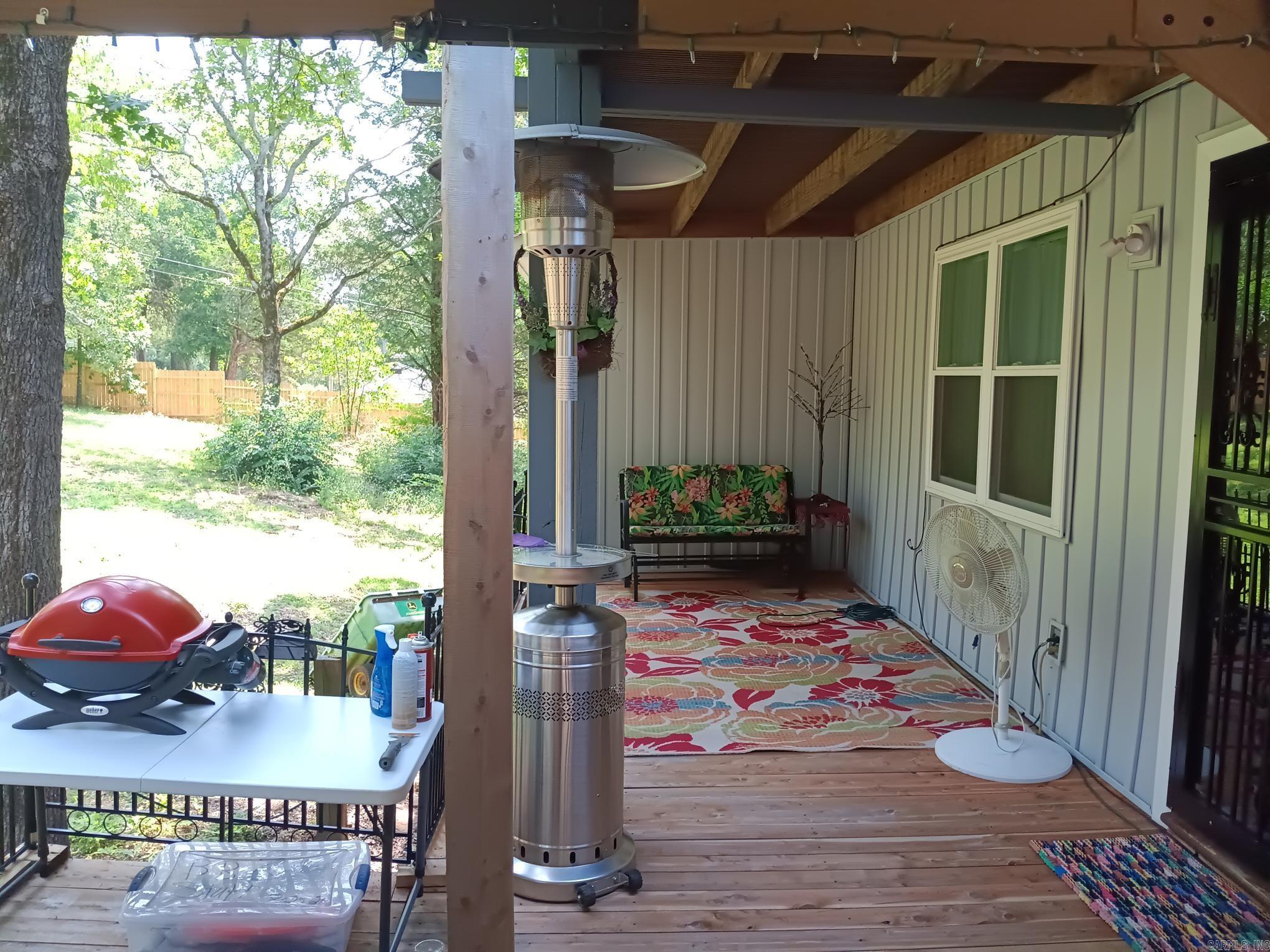 1402 Holmes  Searcy, AR