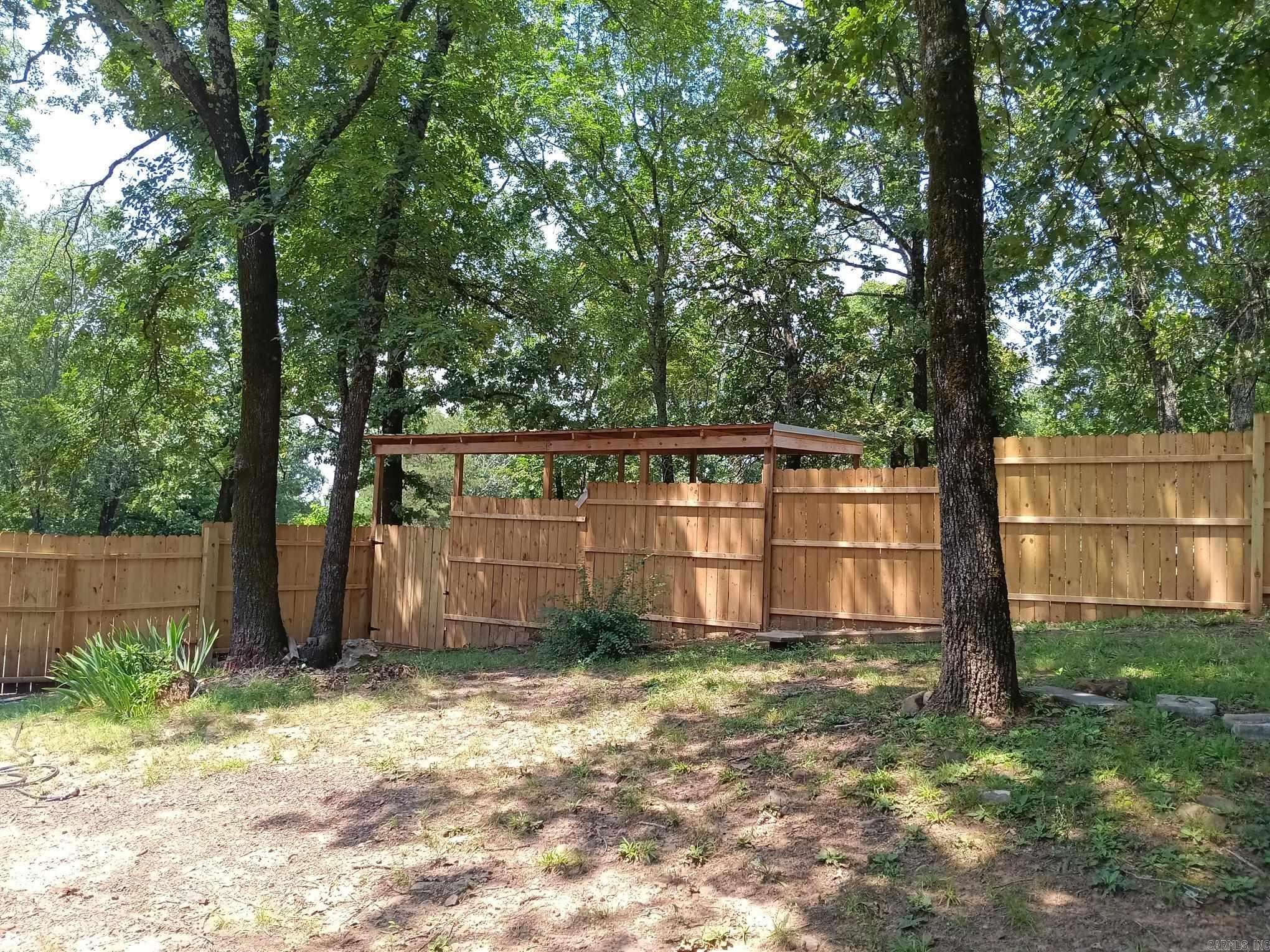 1402 Holmes  Searcy, AR
