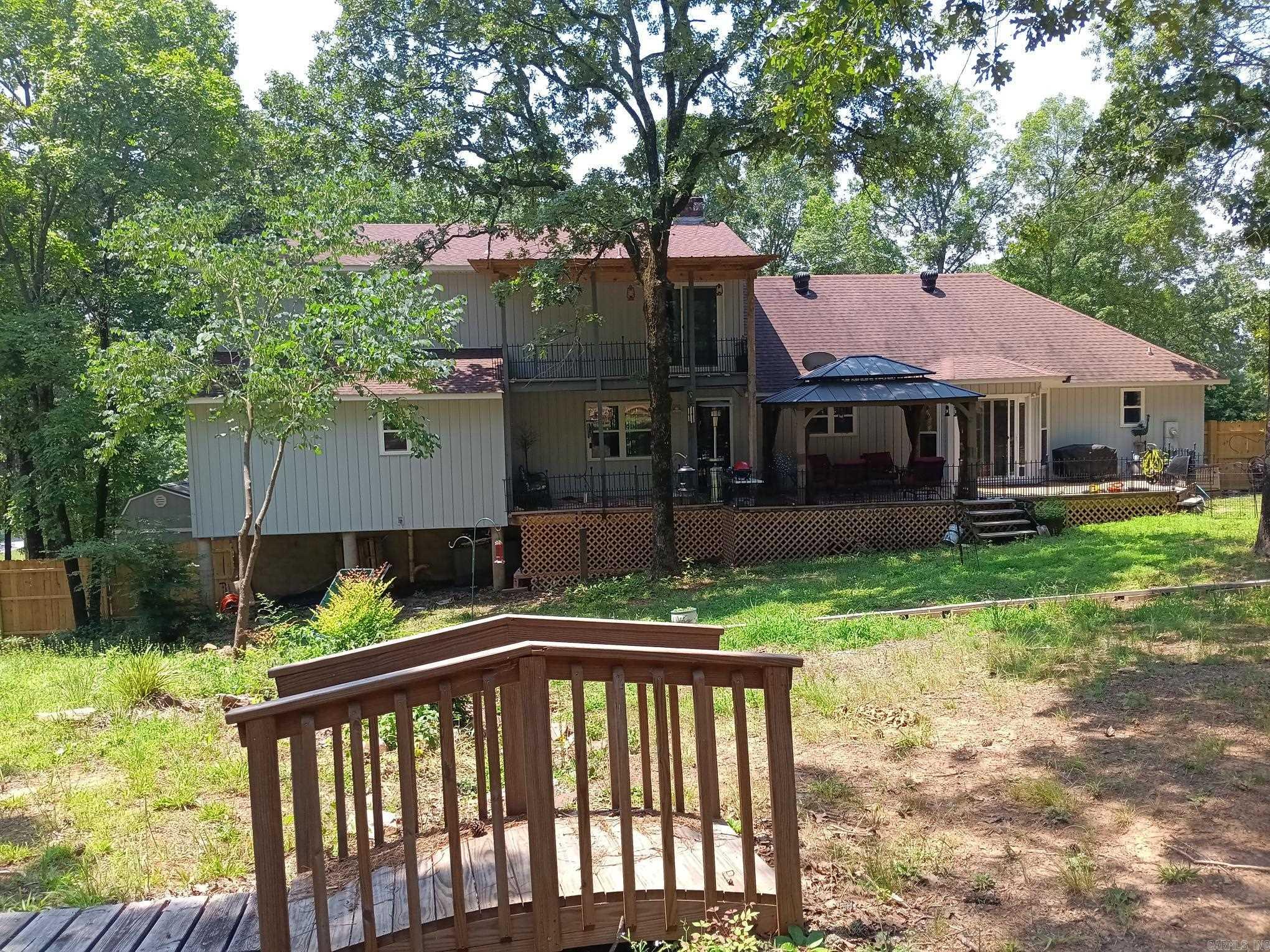 1402 Holmes  Searcy, AR
