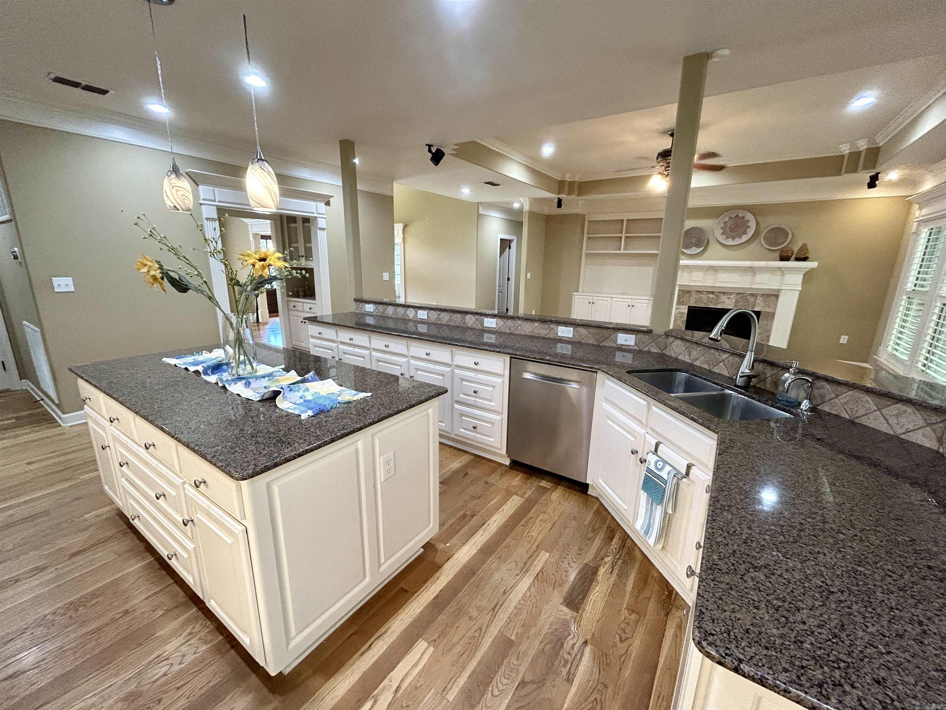 11 WOODFERN  Little Rock, AR