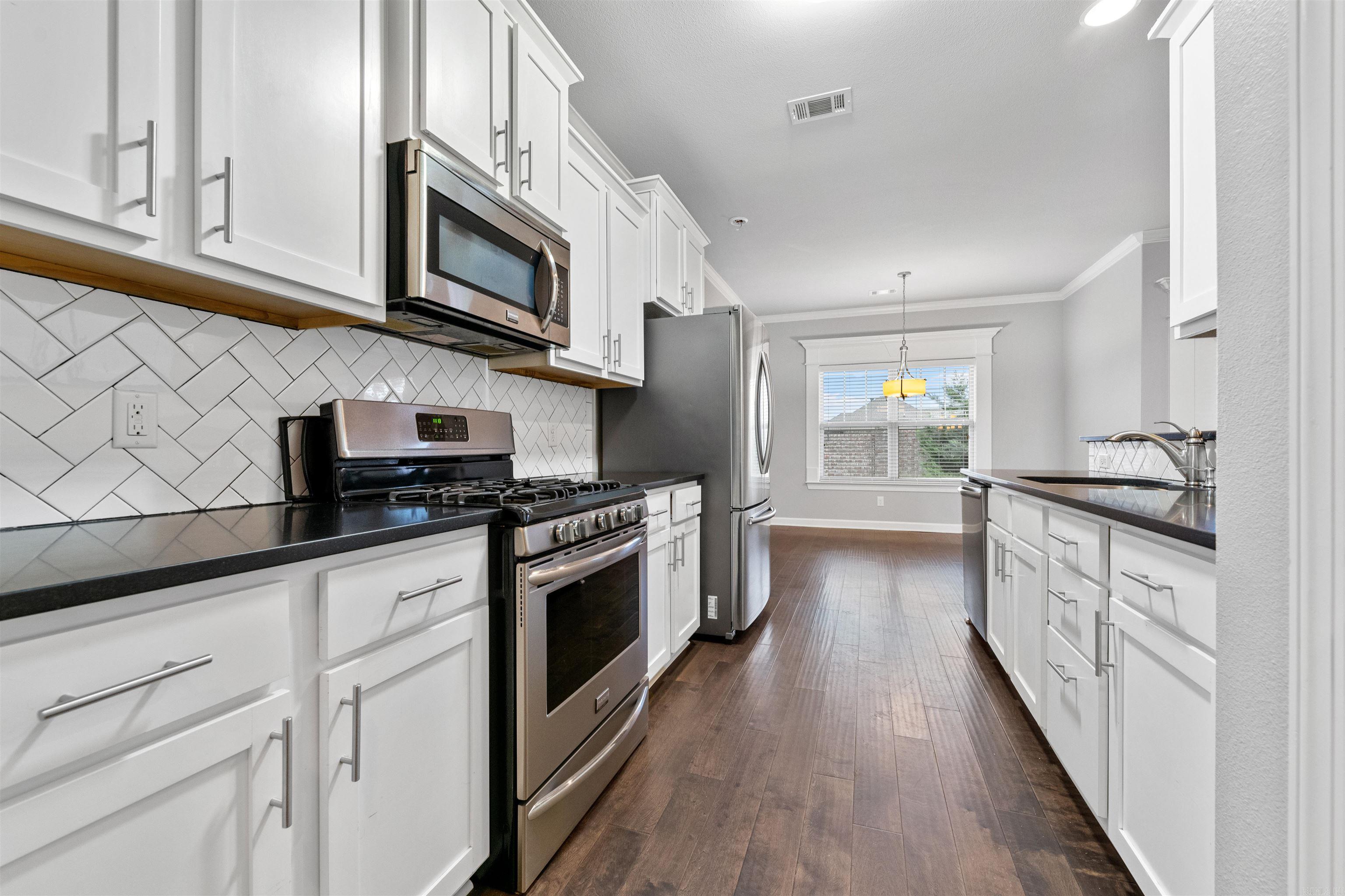 8917 Meadow Gardens  Sherwood, AR