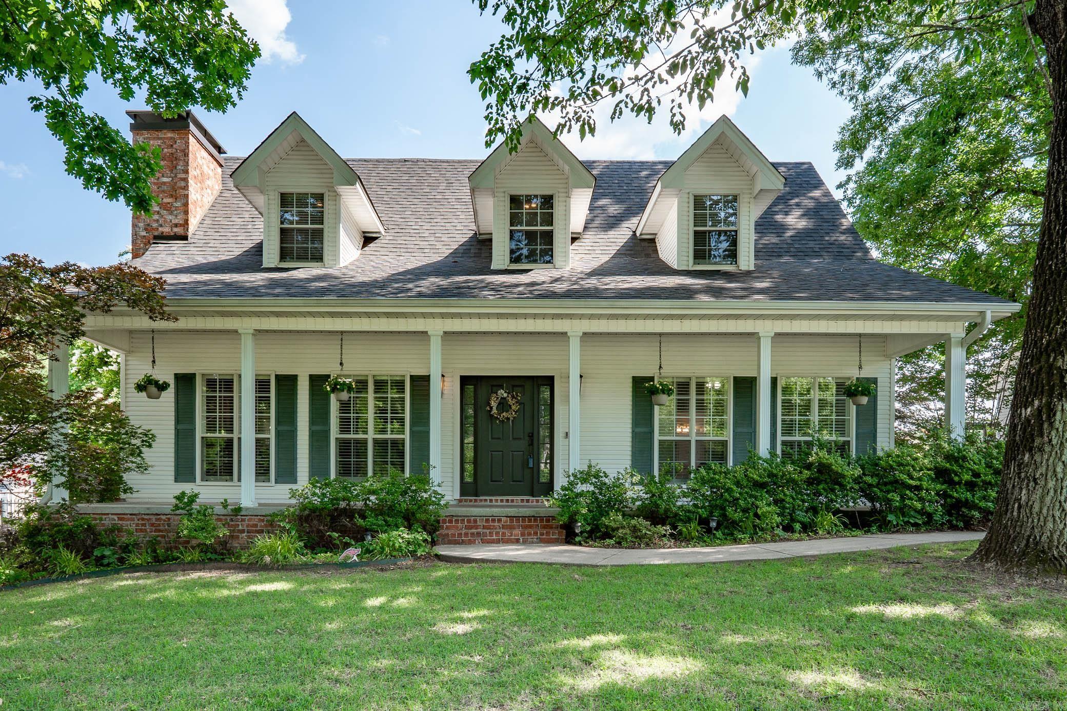 2211 E Longhills Road  Benton, AR