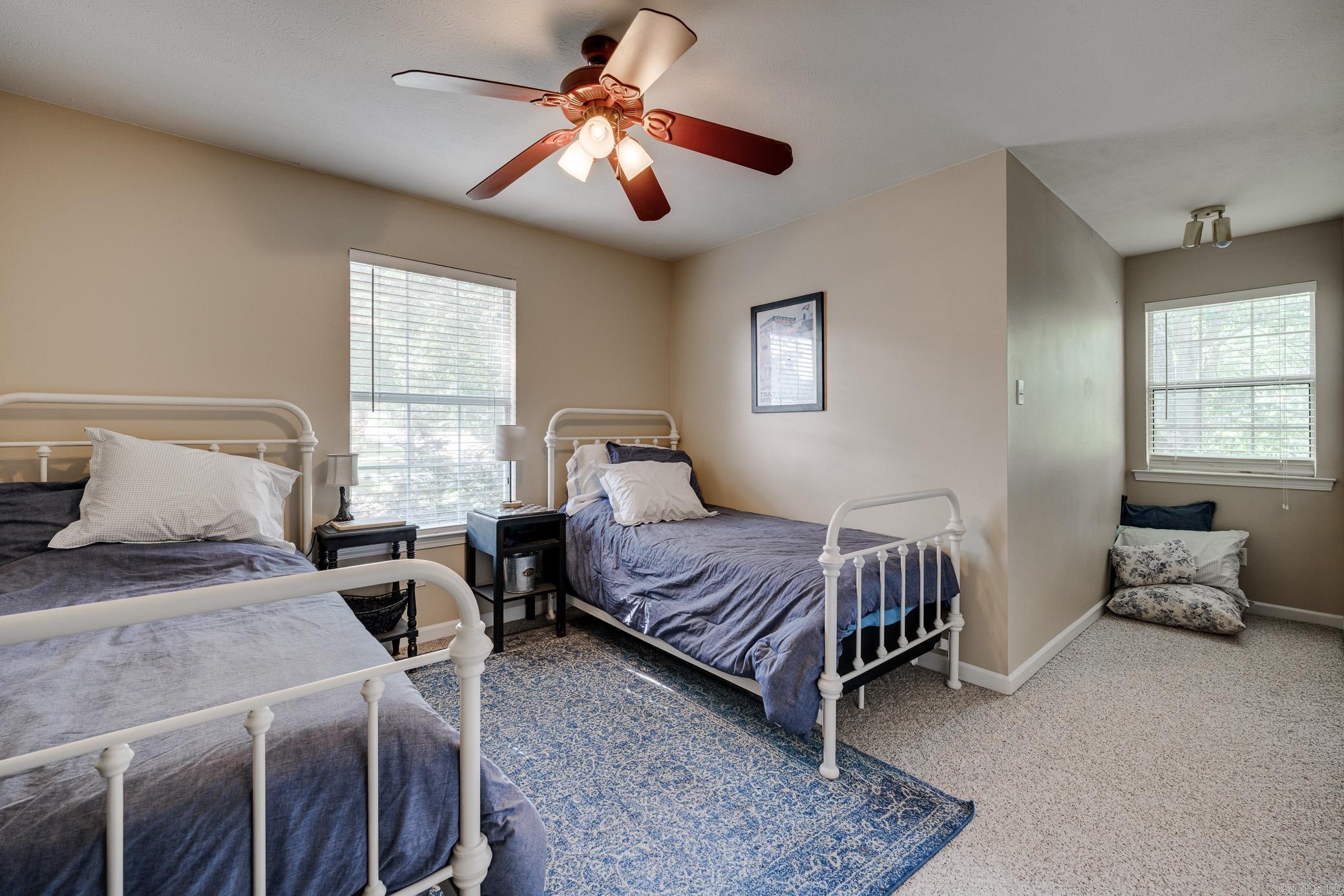 2211 E Longhills Road  Benton, AR