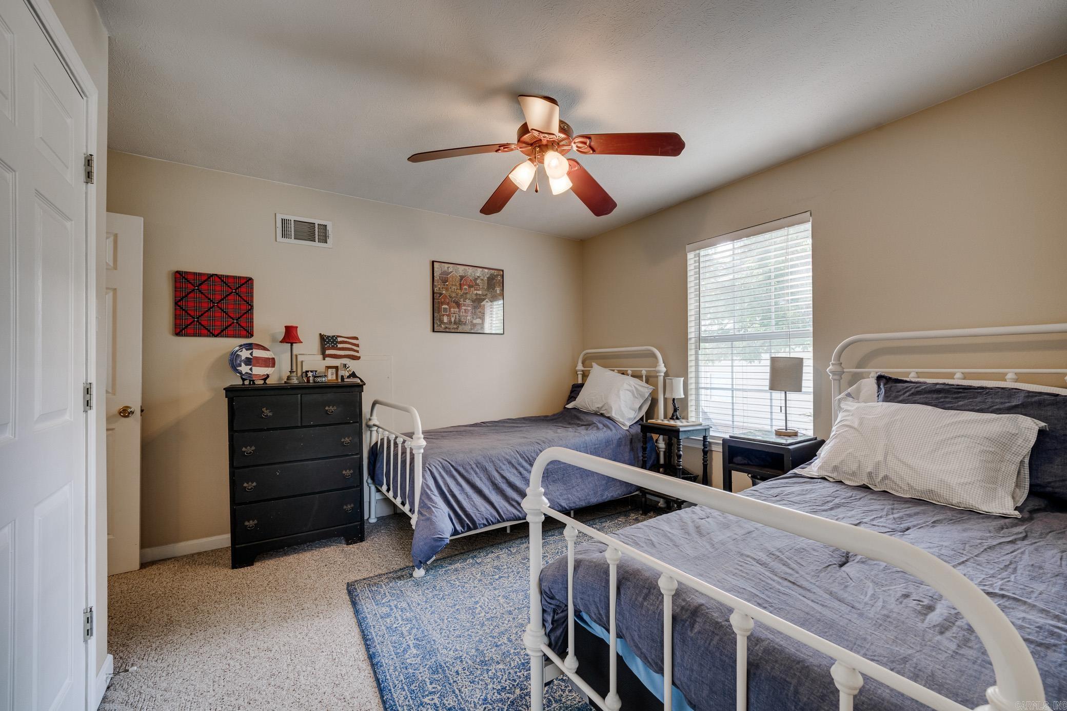 2211 E Longhills Road  Benton, AR