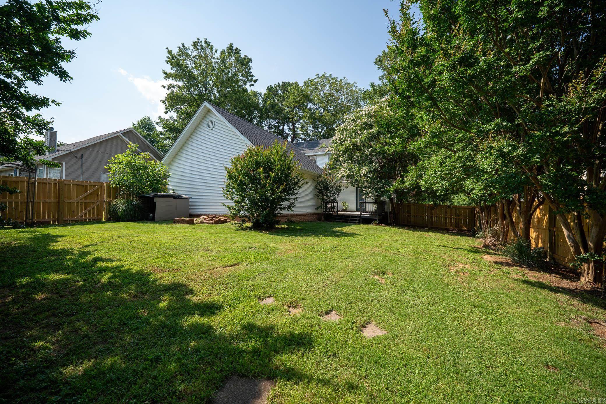 2211 E Longhills Road  Benton, AR
