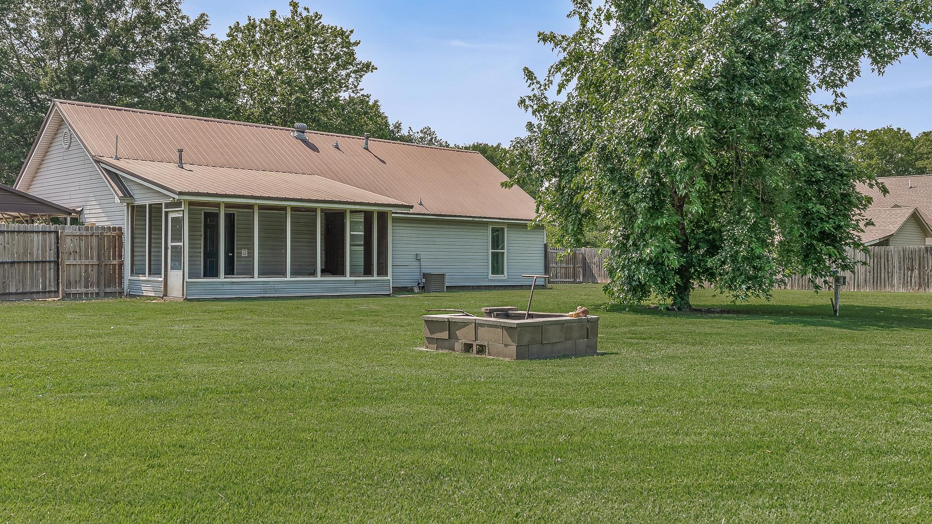 2 Windfield Cir  Trumann, AR