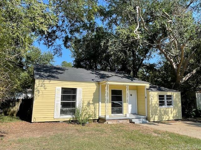 741 Macarthur Avenue Wake Village, TX 75501
