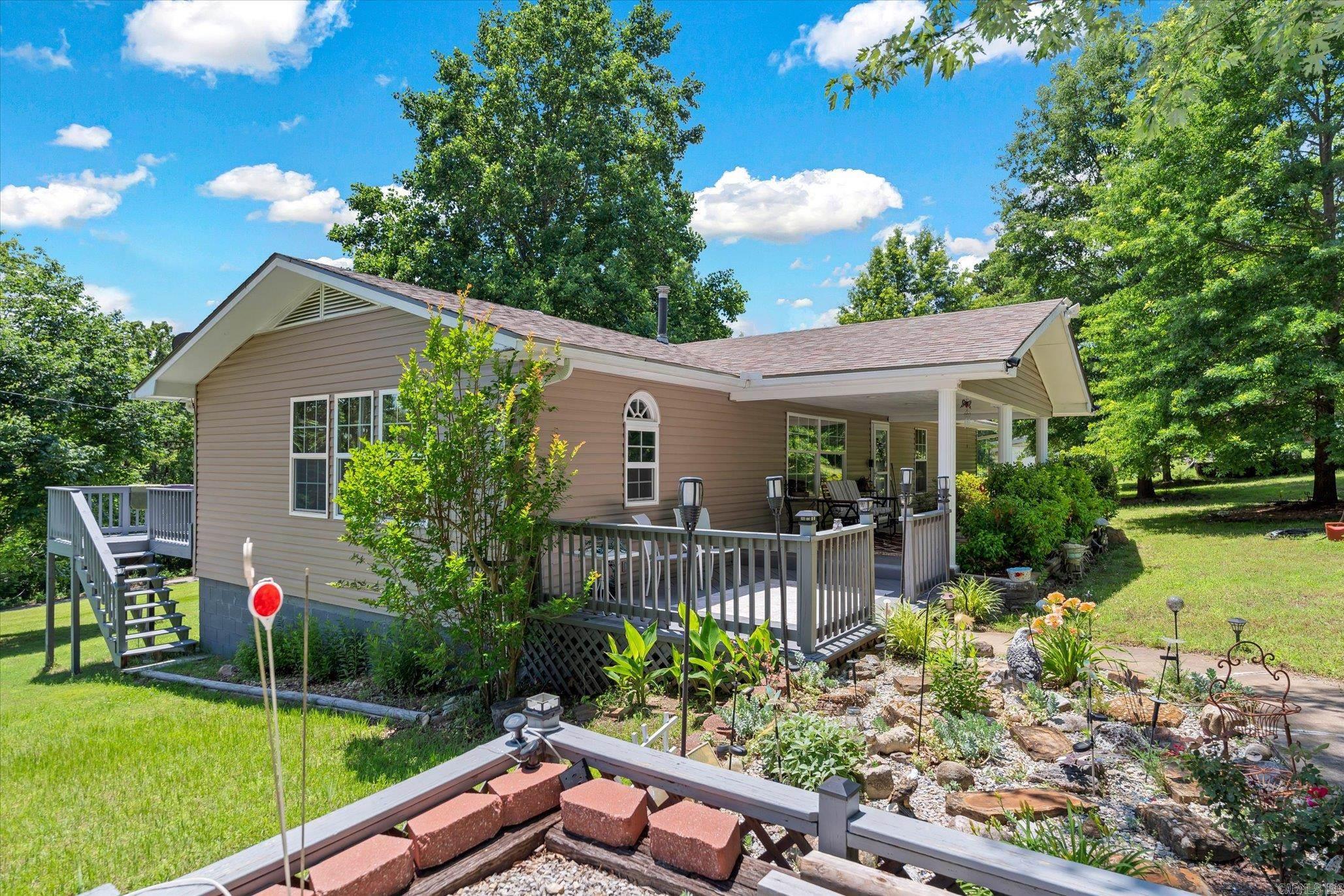 108 Gregory St  Norfork, AR