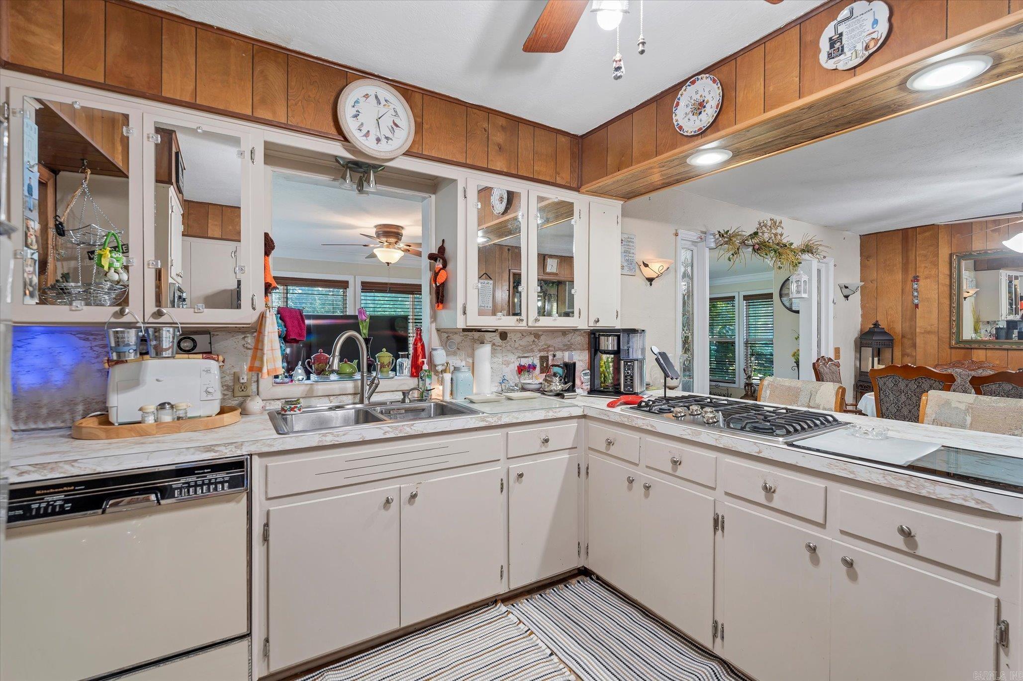 108 Gregory St  Norfork, AR
