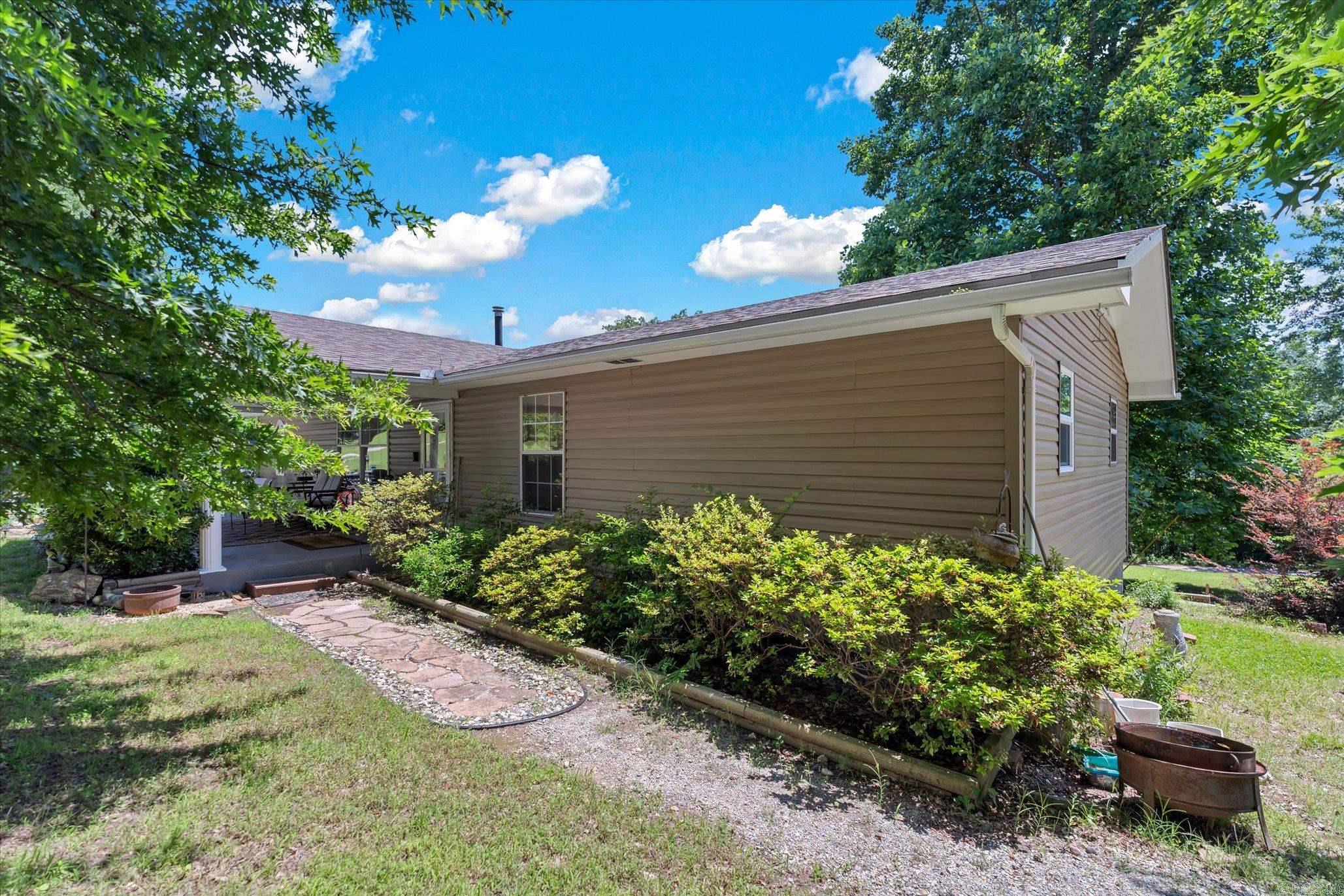 108 Gregory St  Norfork, AR