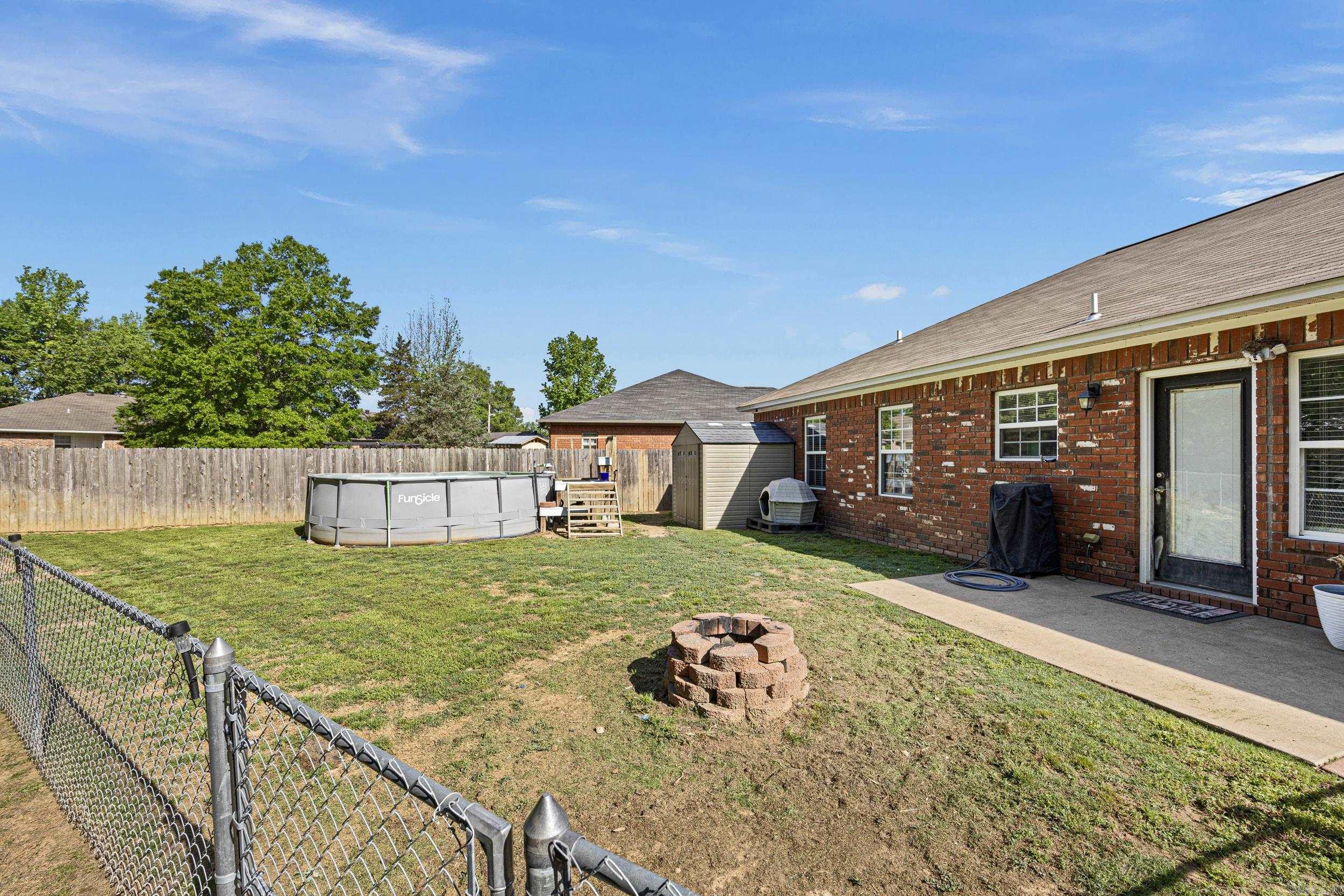 1509 E 11th  Russellville, AR