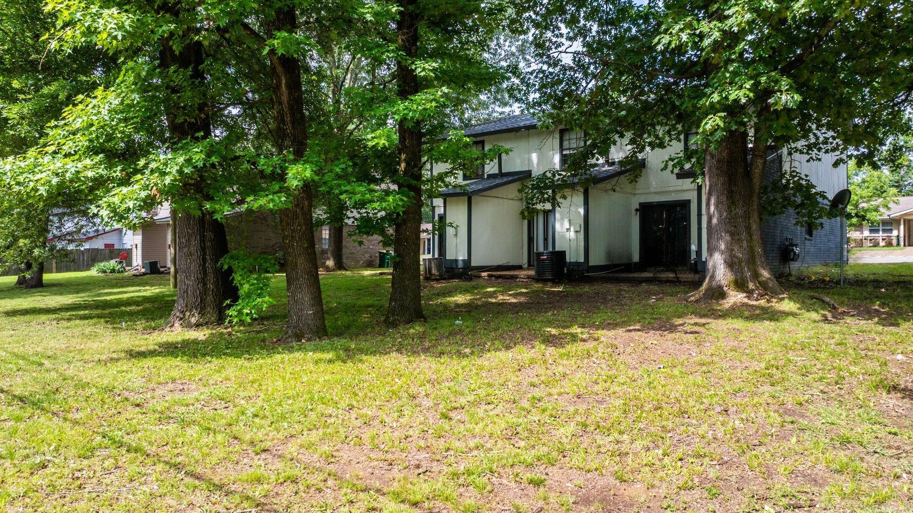 8300 Woodview Dr  Sherwood, AR