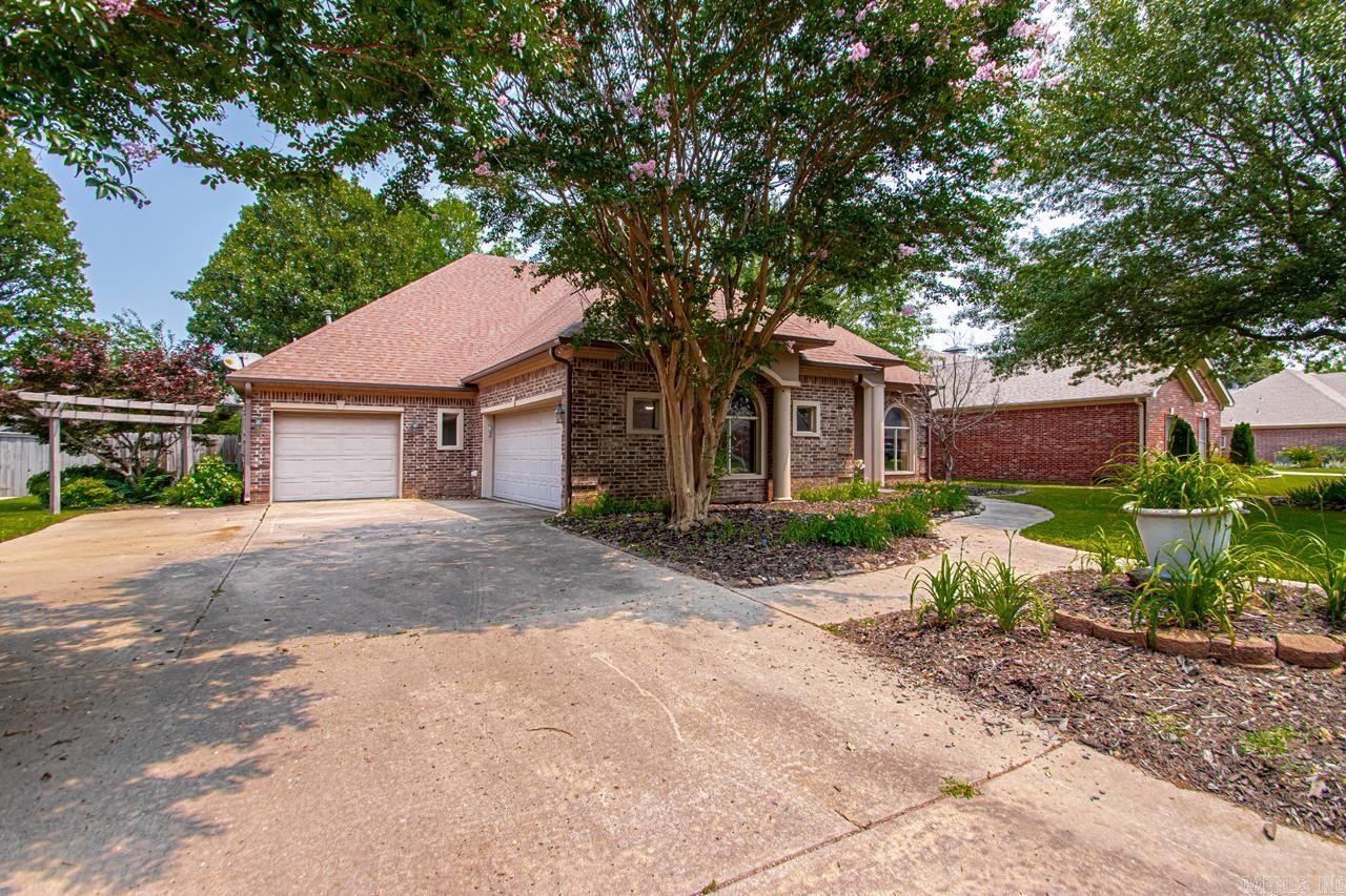 4917 Manhattan Dr  Benton, AR