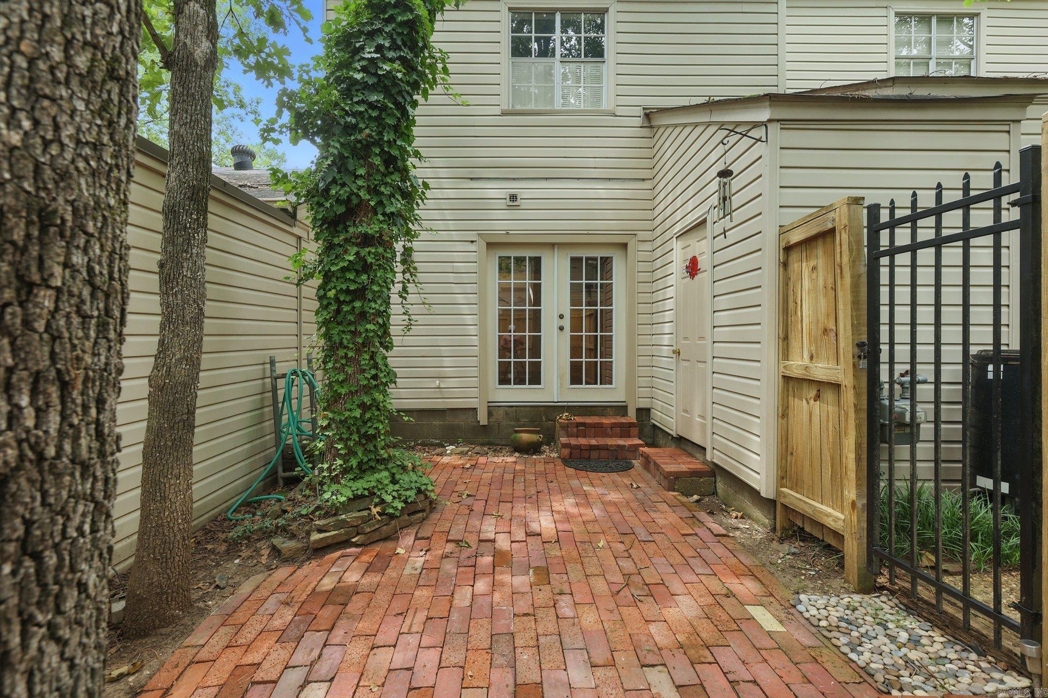 49 Kingsbridge  Little Rock, AR