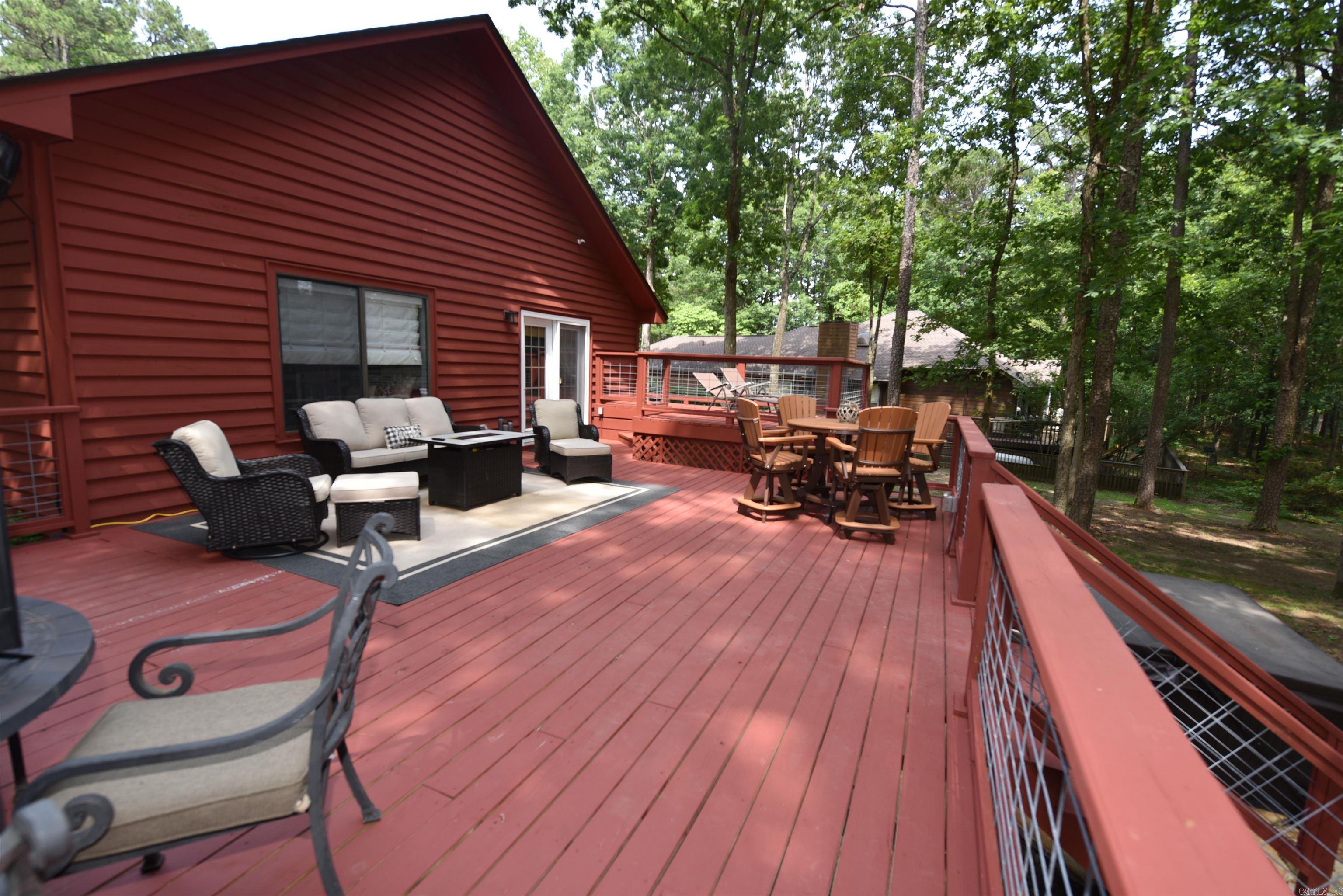 114 Fair Oaks Dr  Fairfield Bay, AR