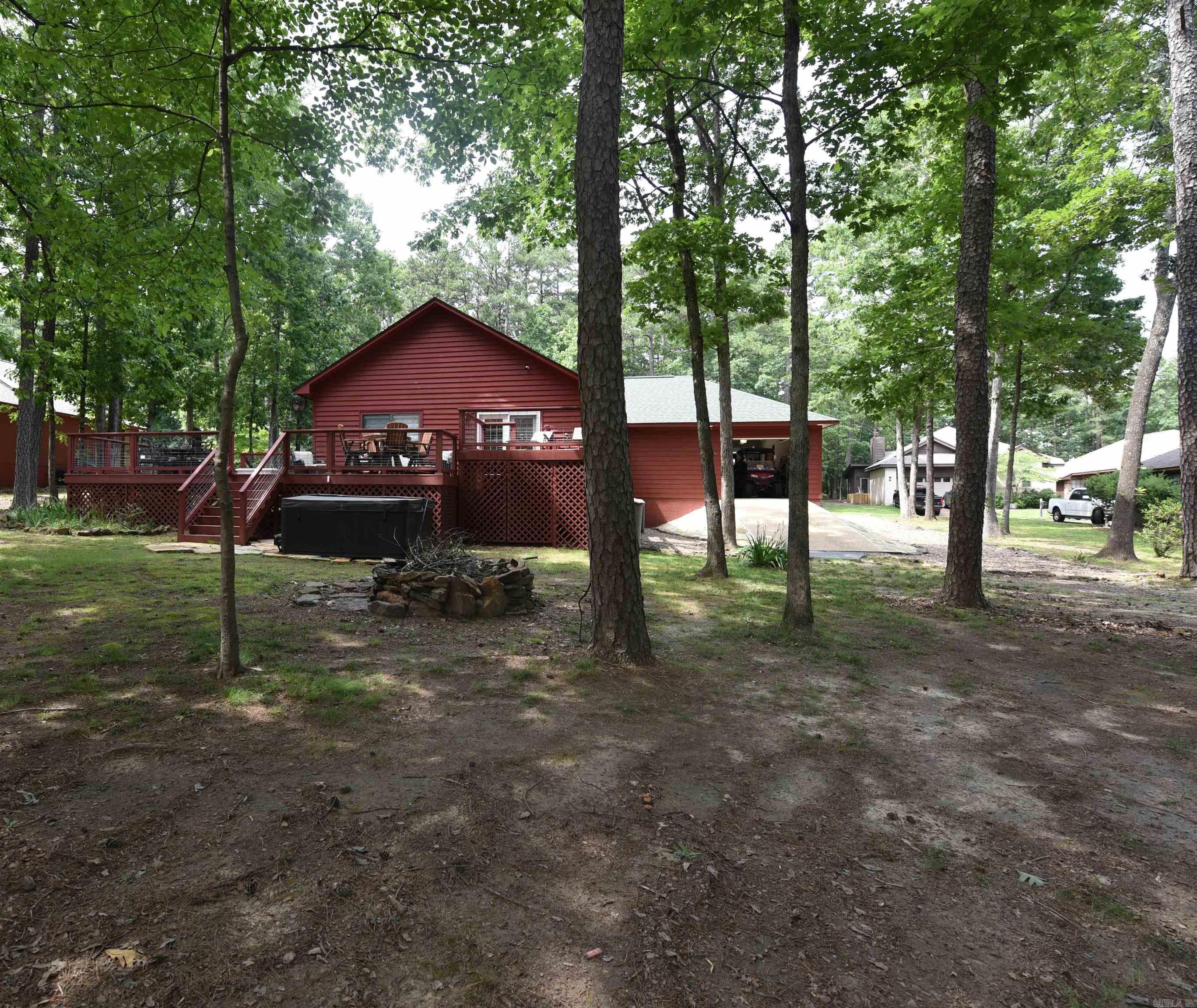 114 Fair Oaks Dr  Fairfield Bay, AR