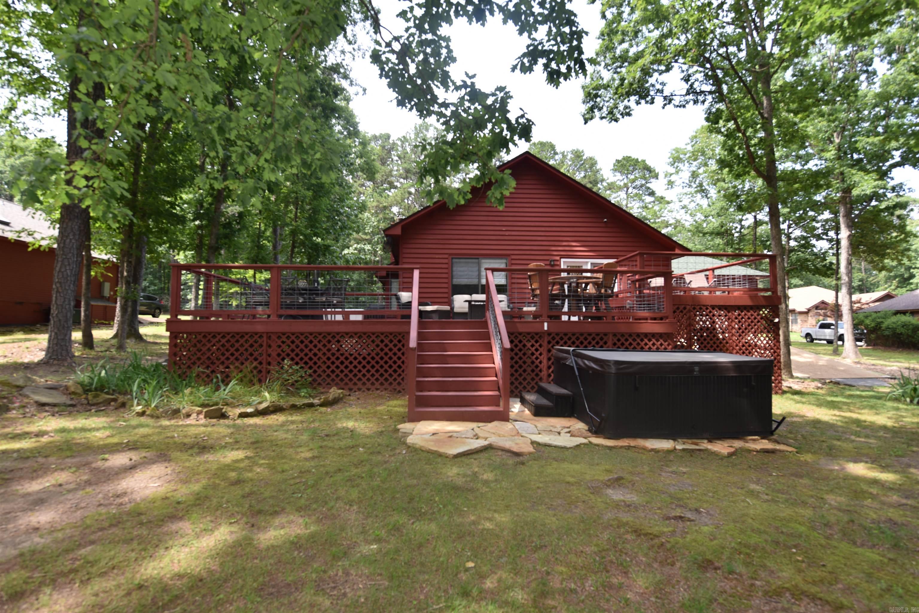114 Fair Oaks Dr  Fairfield Bay, AR