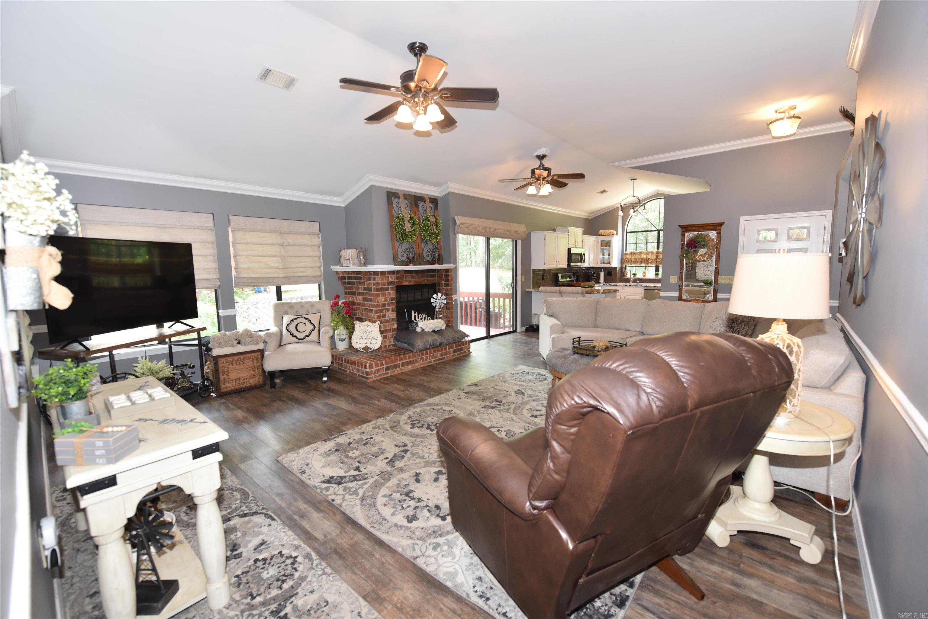 114 Fair Oaks Dr  Fairfield Bay, AR