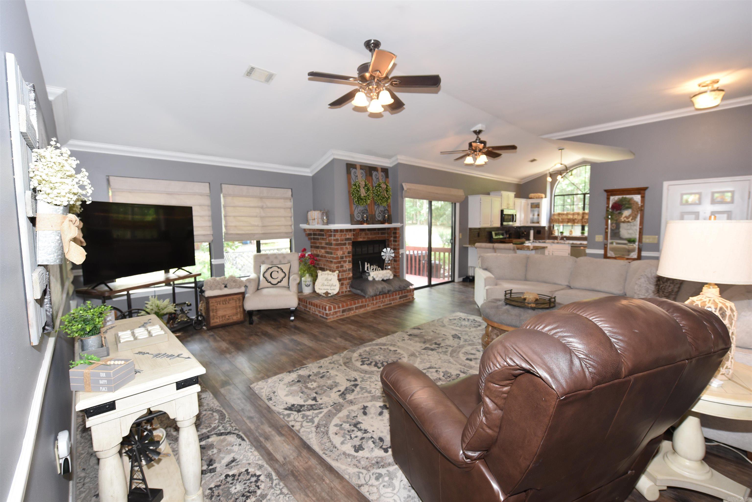114 Fair Oaks Dr  Fairfield Bay, AR