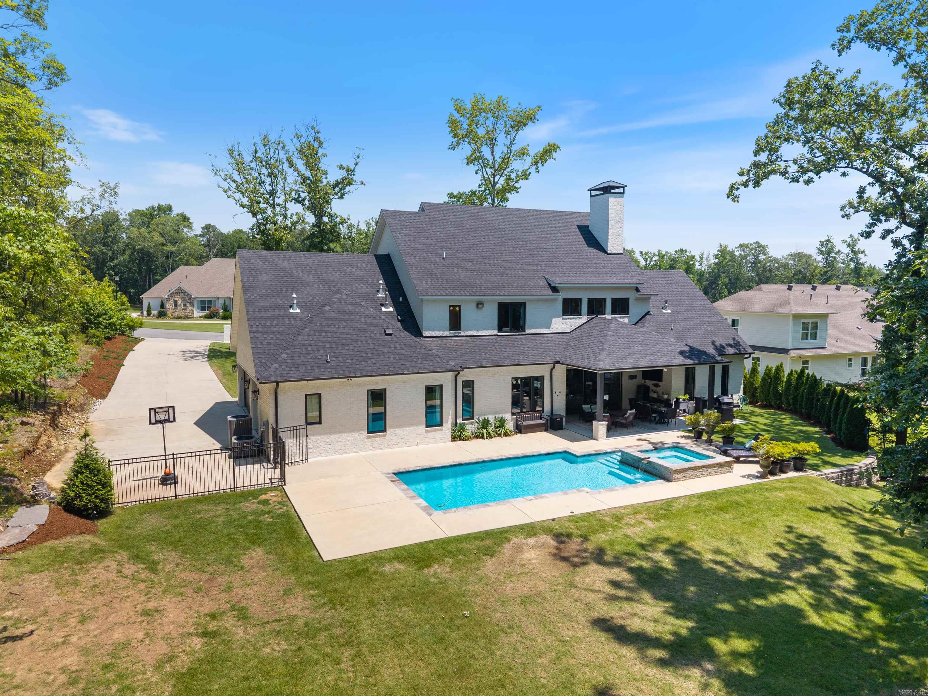18001 Oak Creek  Little Rock, AR