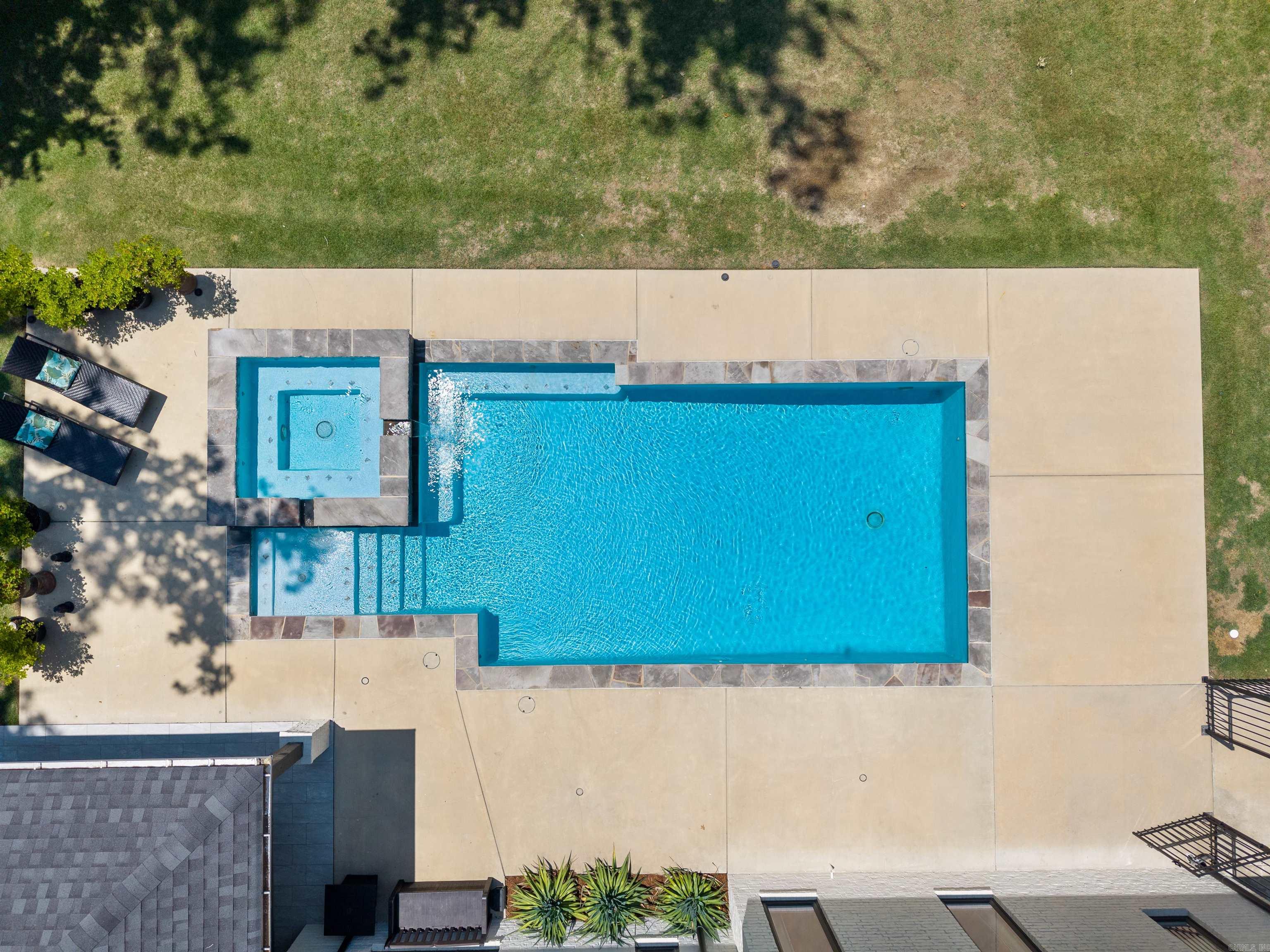 18001 Oak Creek  Little Rock, AR