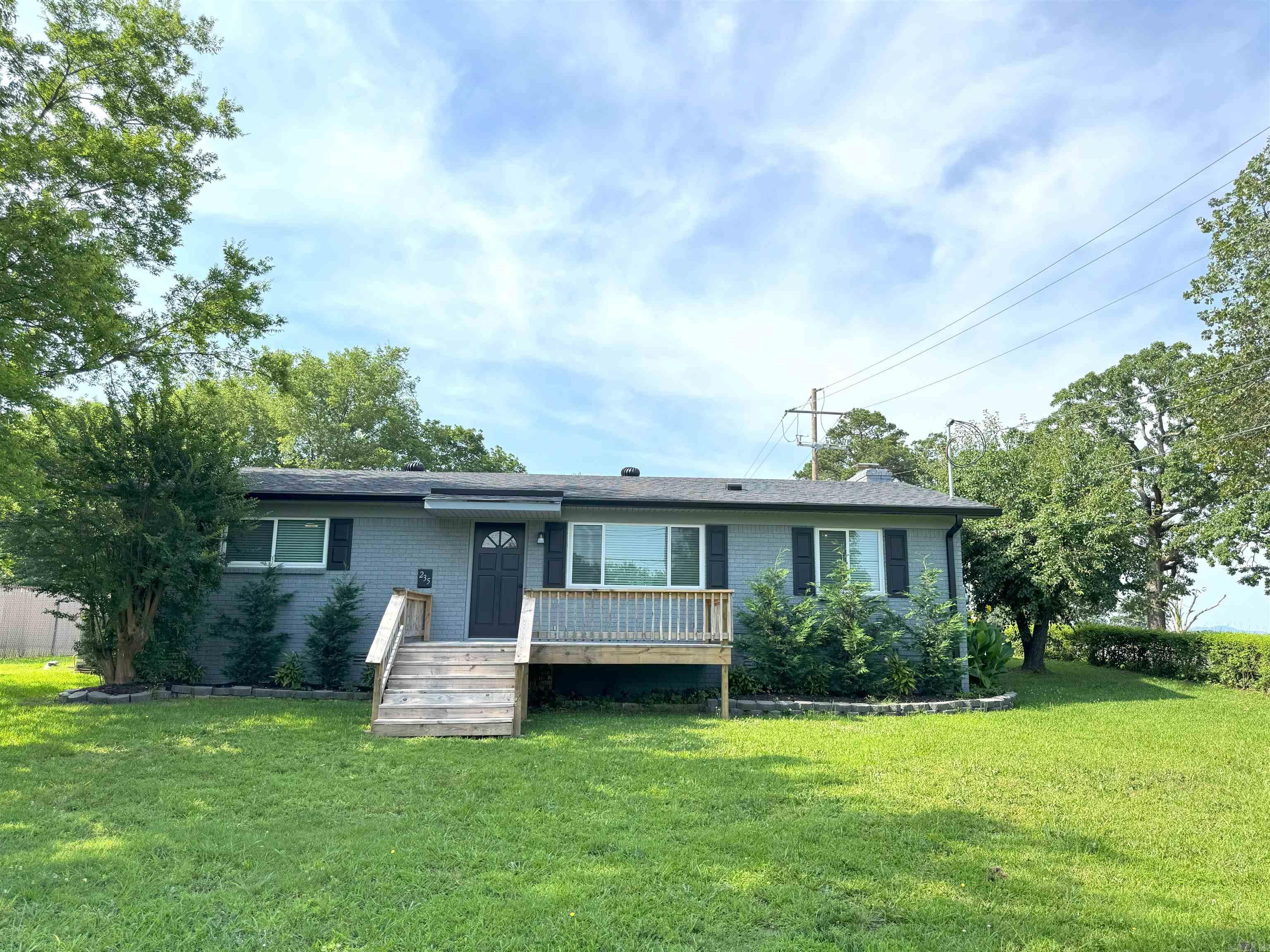 235 Hollywood  Hot Springs, AR