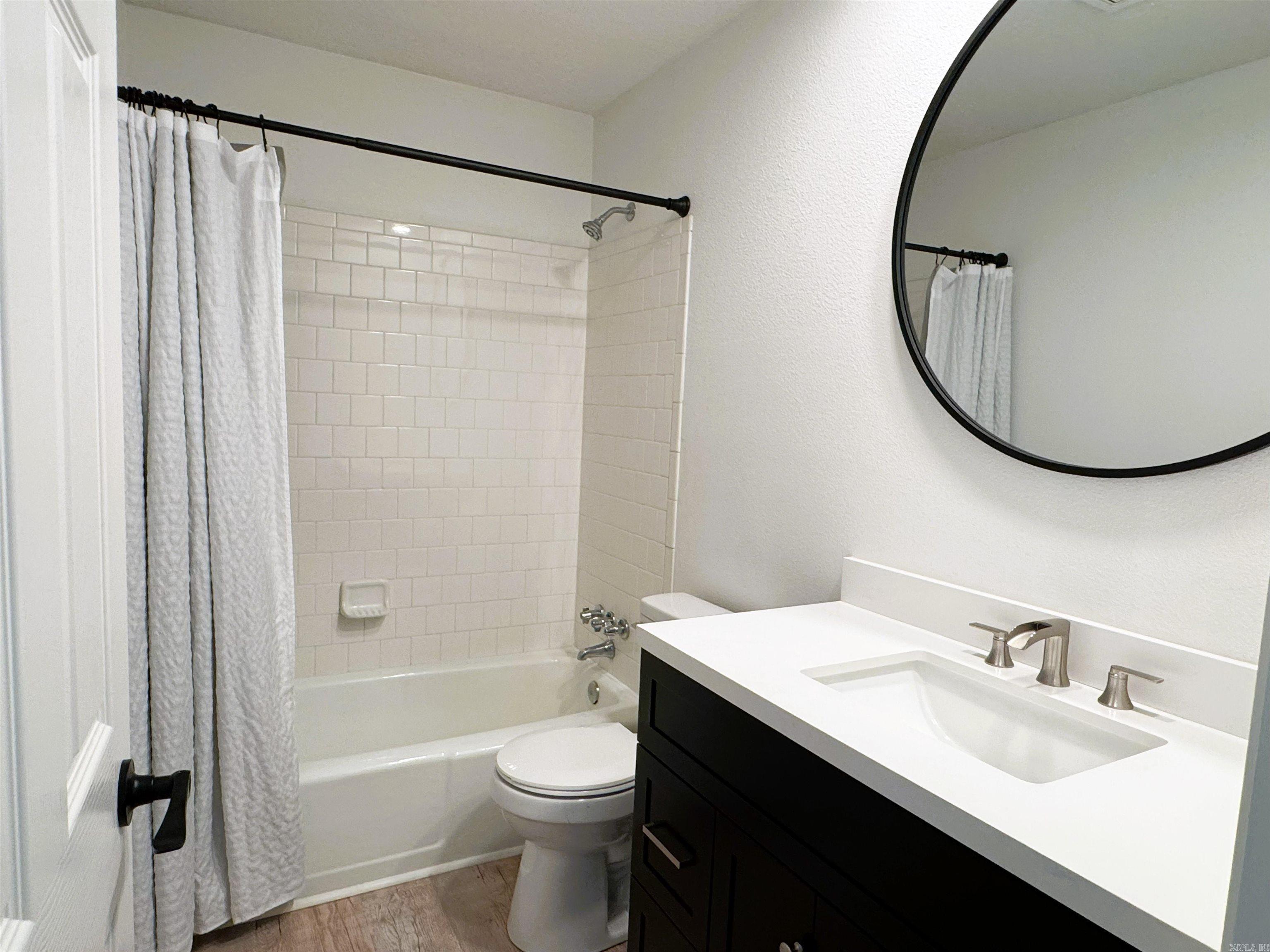 235 Hollywood  Hot Springs, AR