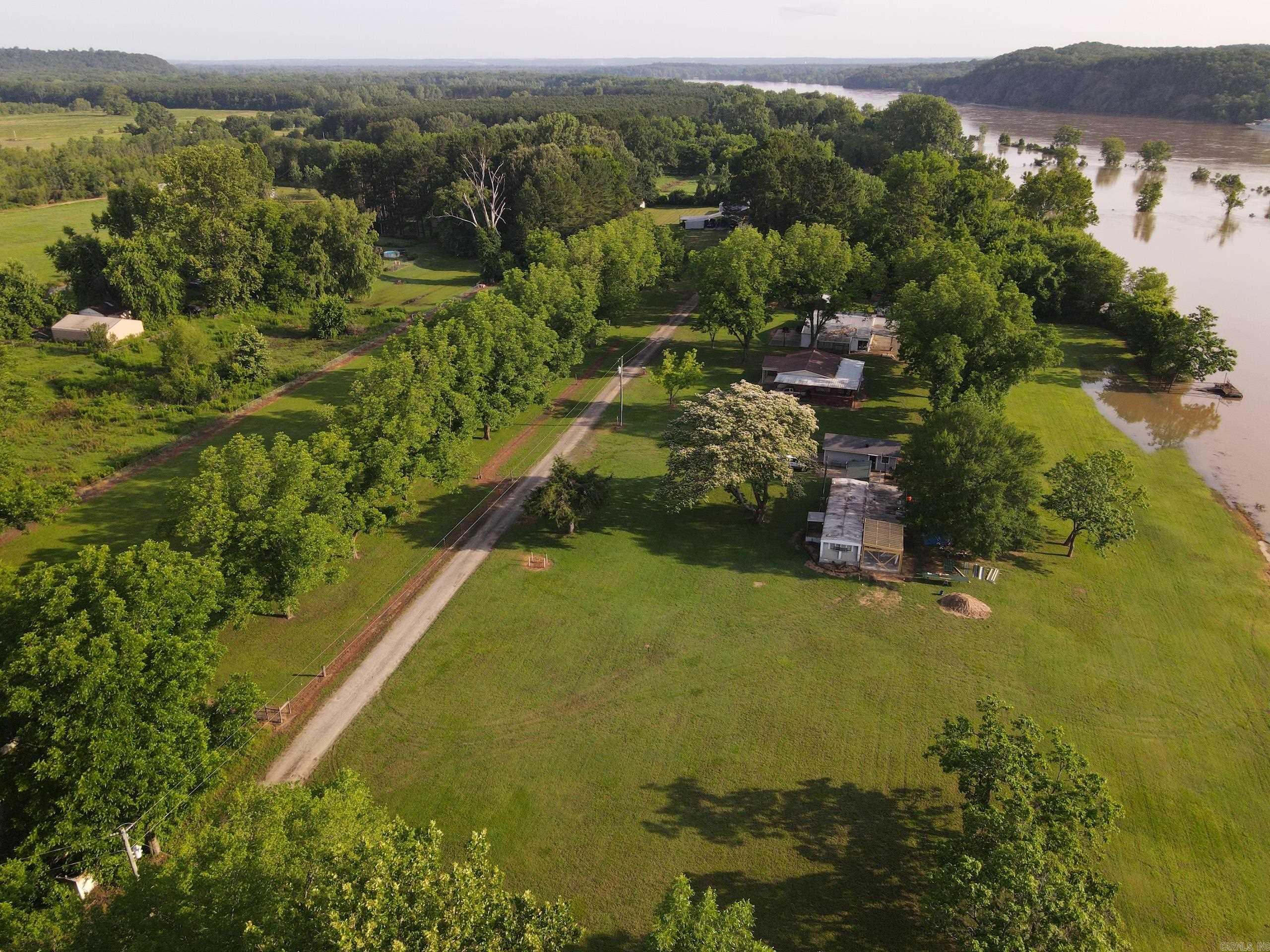 138 Ferry Boat Rd  Bigelow, AR