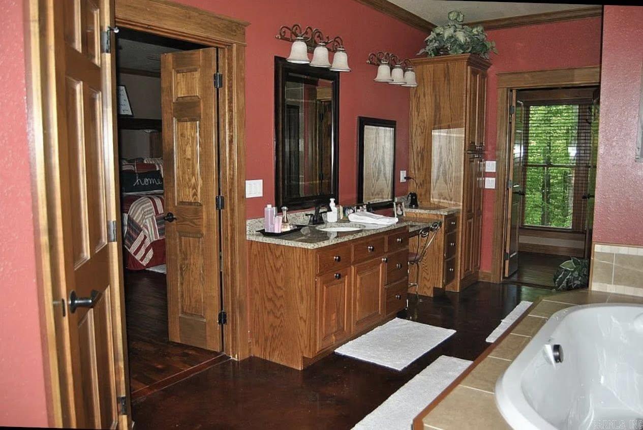 847 Woodland Hills Drive  Mountain View, AR