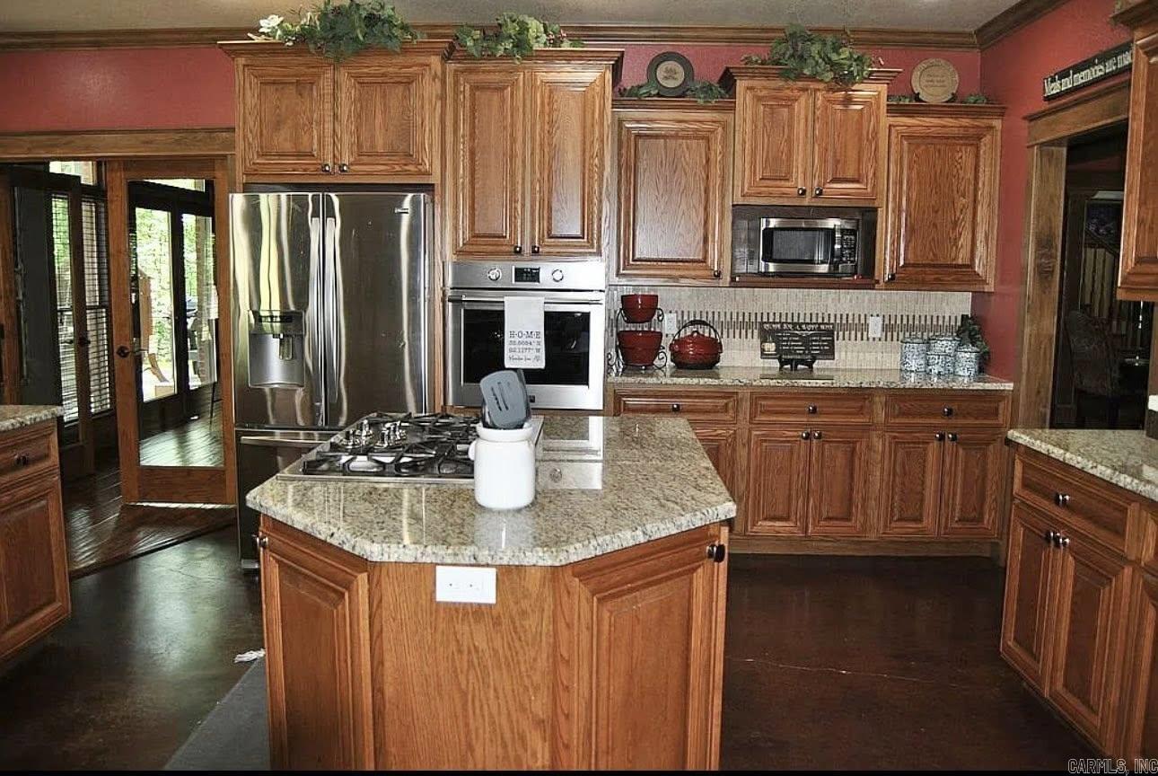 847 Woodland Hills Drive  Mountain View, AR