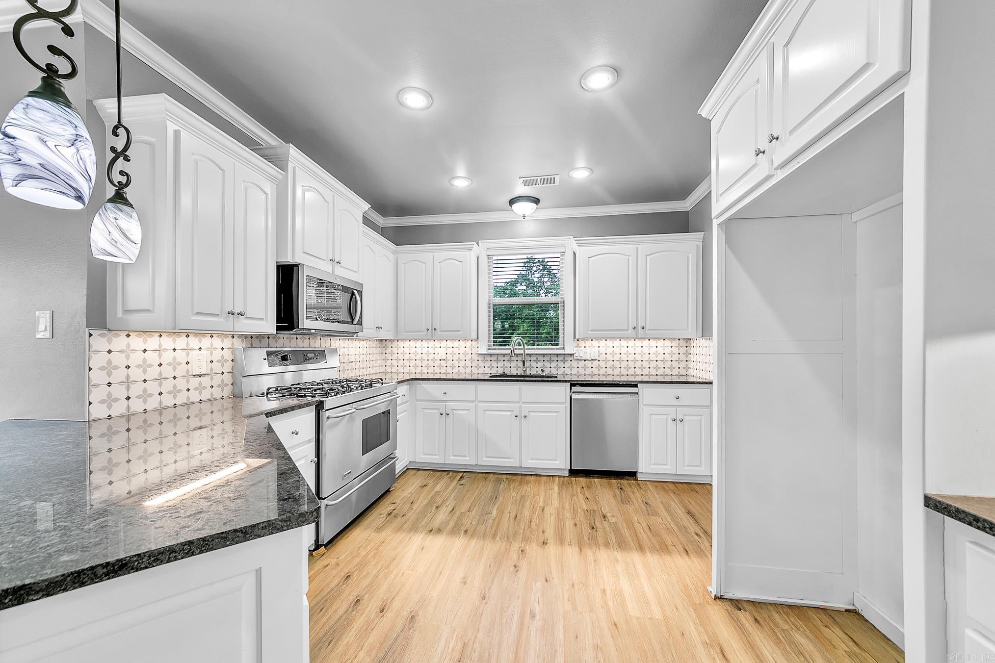706 Greystone  Cabot, AR