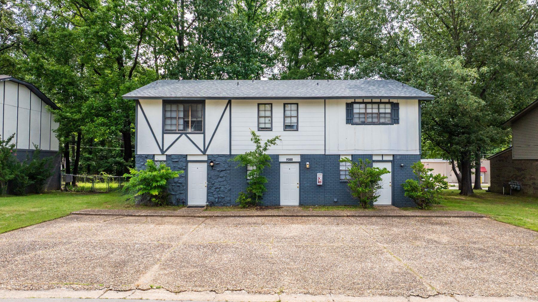 8300 E Woodview  Sherwood, AR