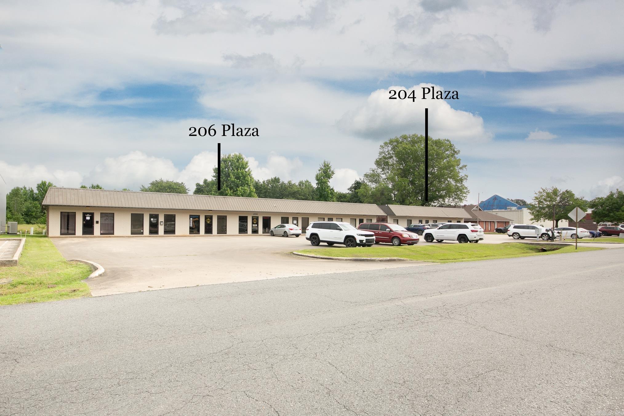 204, 206,109 Plaza  Cabot, AR