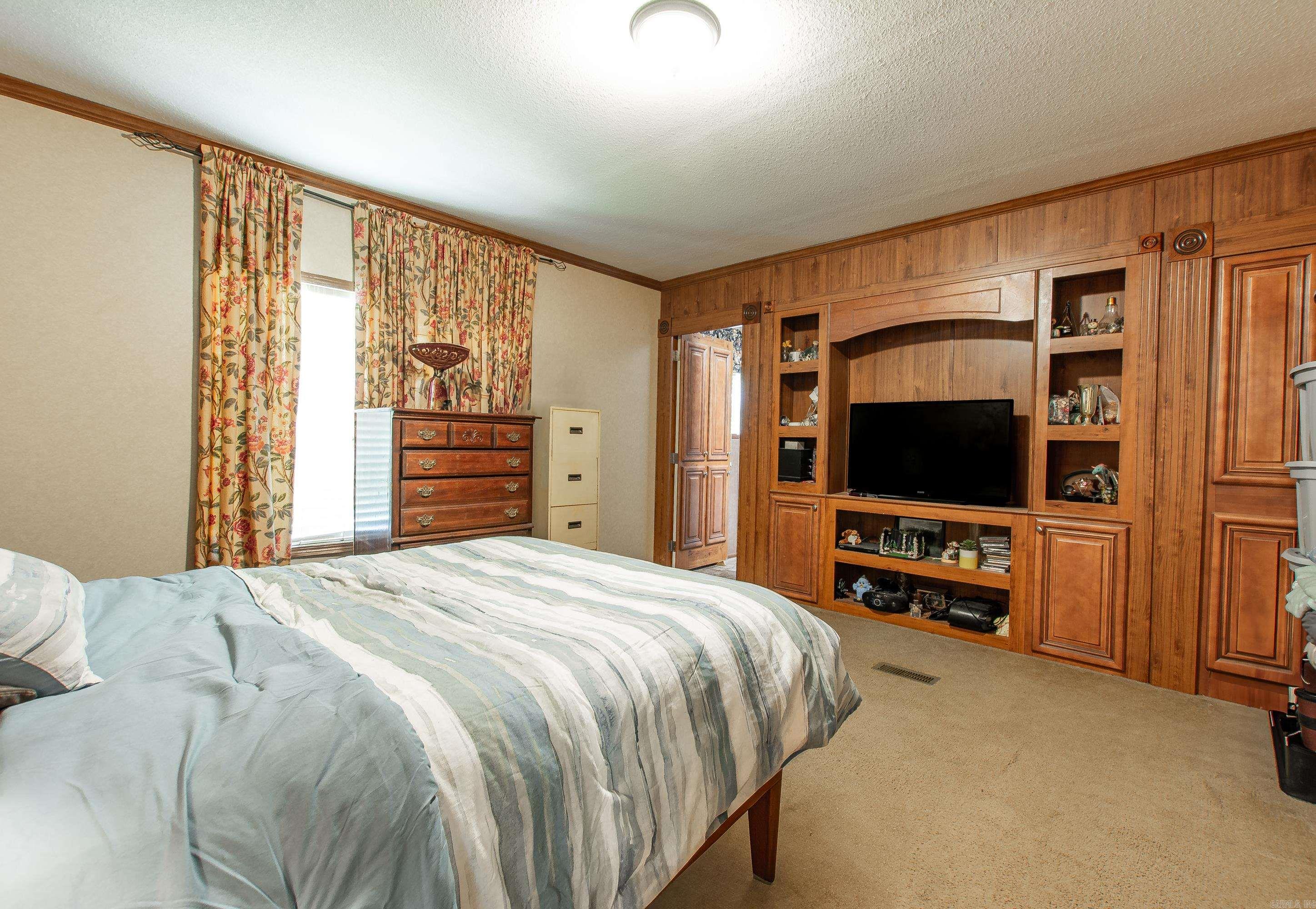 27756 S Sardis Road  Bauxite, AR
