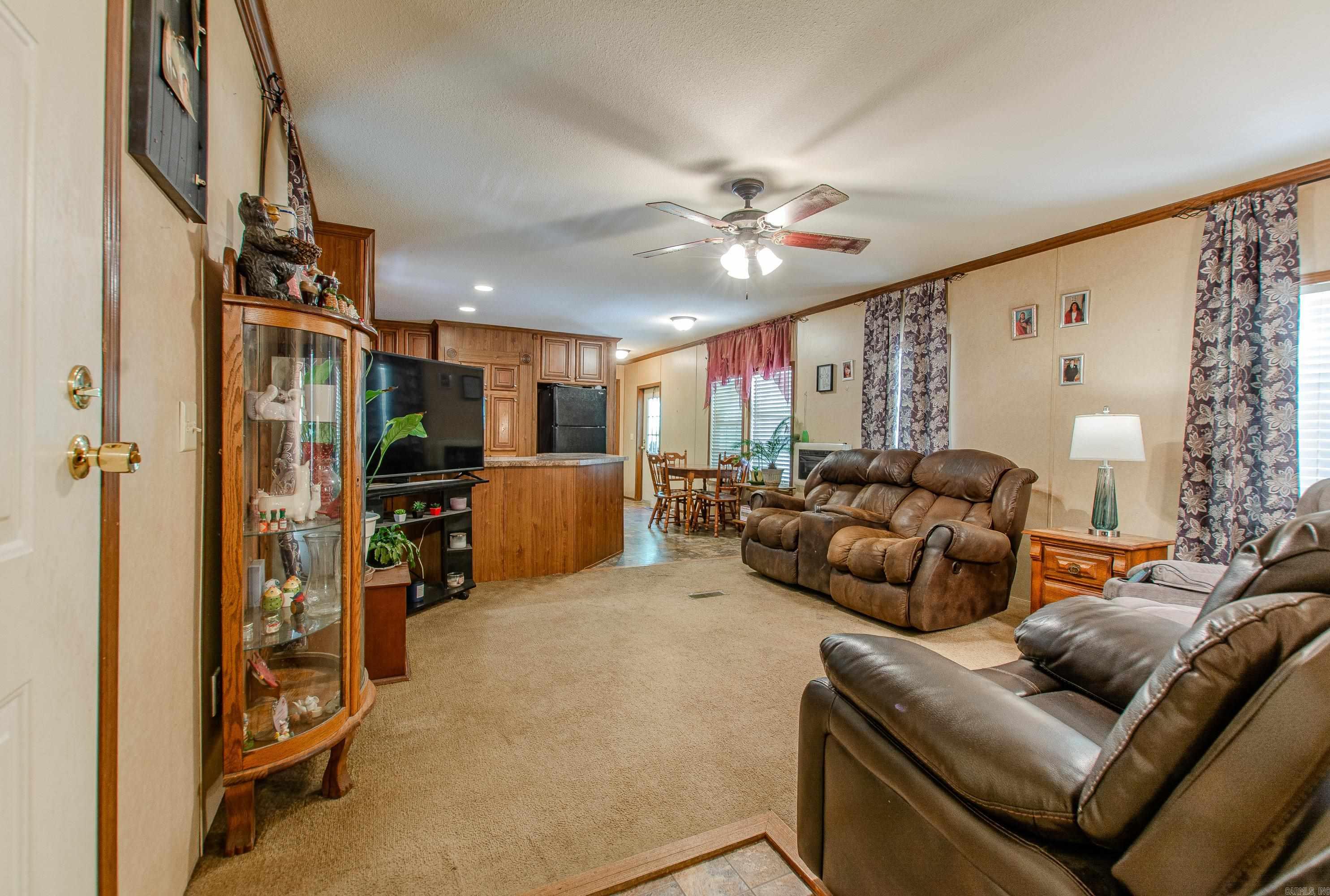 27756 S Sardis Road  Bauxite, AR
