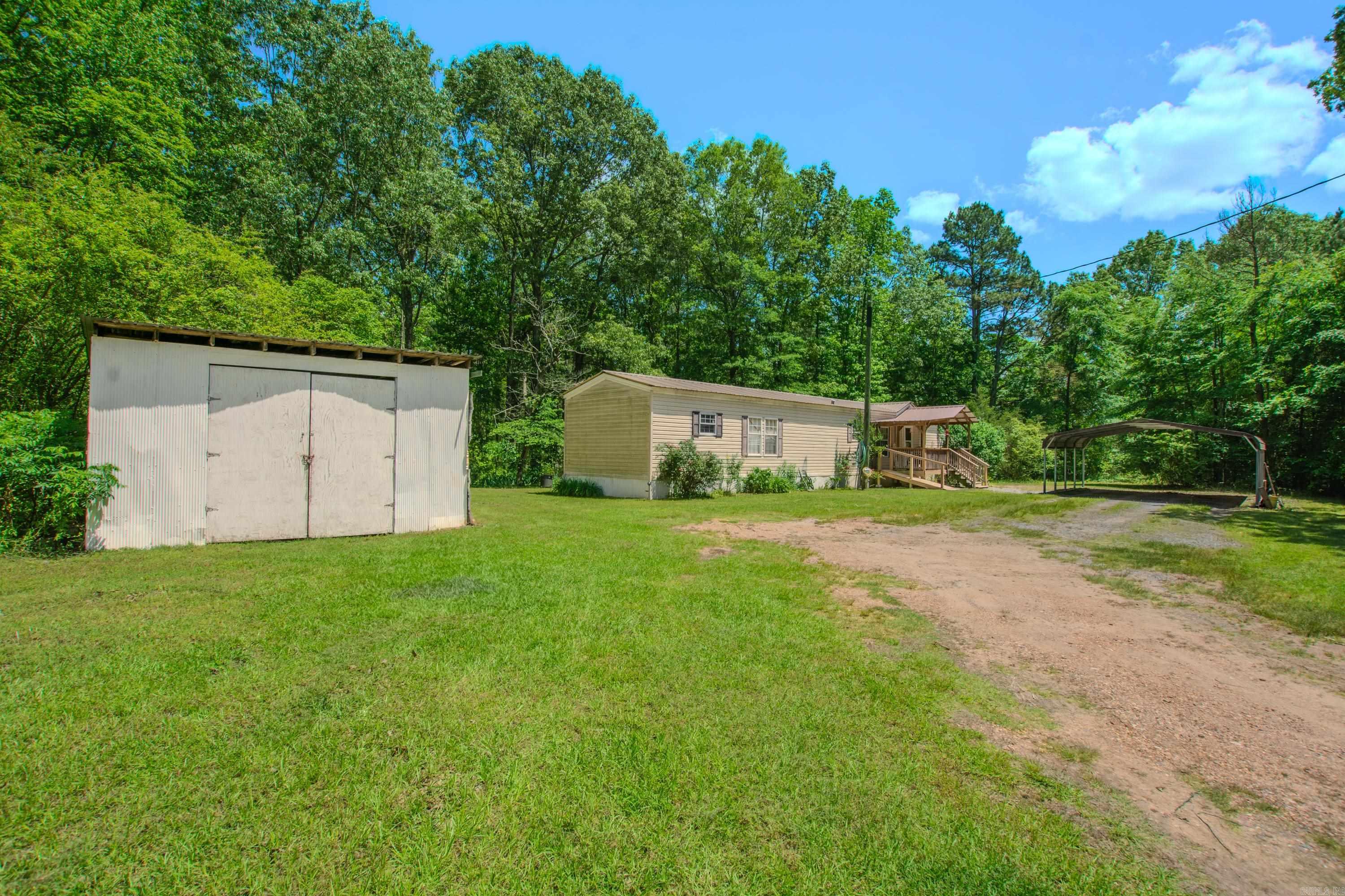 27756 S Sardis Road  Bauxite, AR
