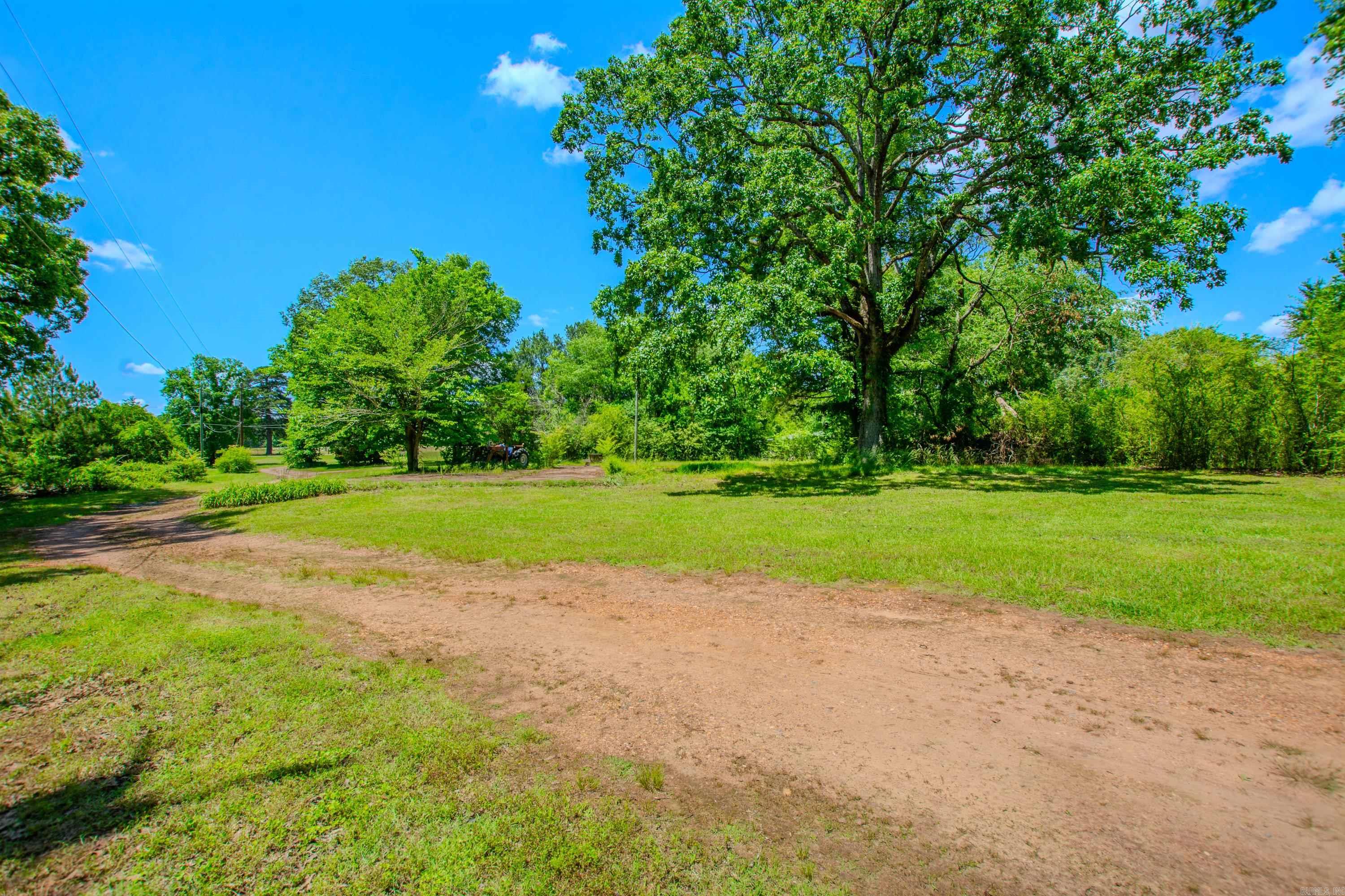 27756 S Sardis Road  Bauxite, AR