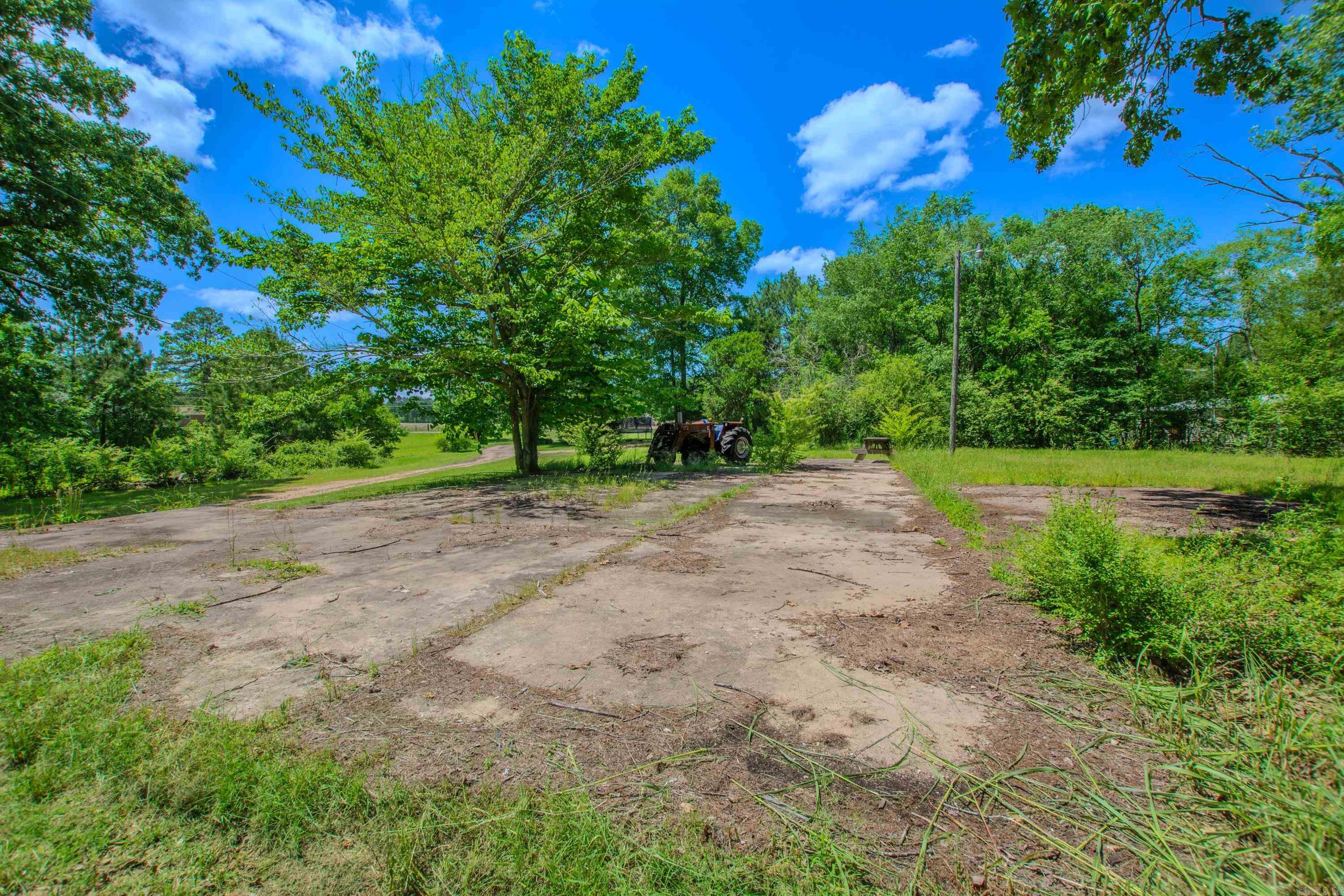 27756 S Sardis Road  Bauxite, AR