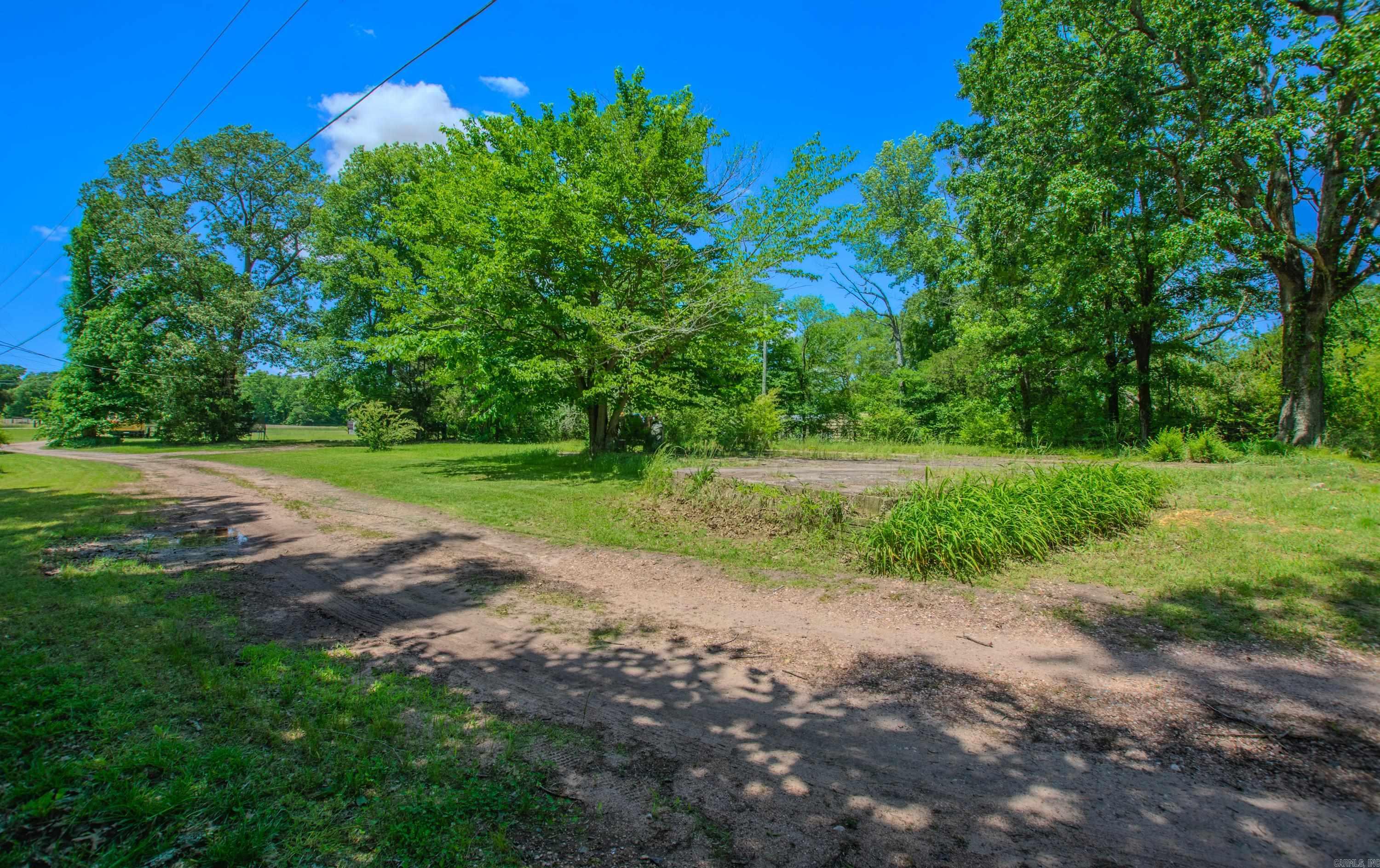 27756 S Sardis Road  Bauxite, AR