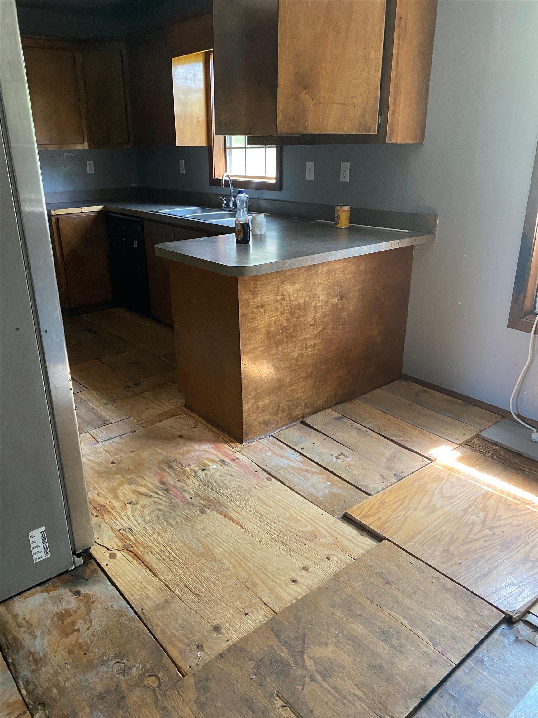 564 Polk Road 74  Mena, AR