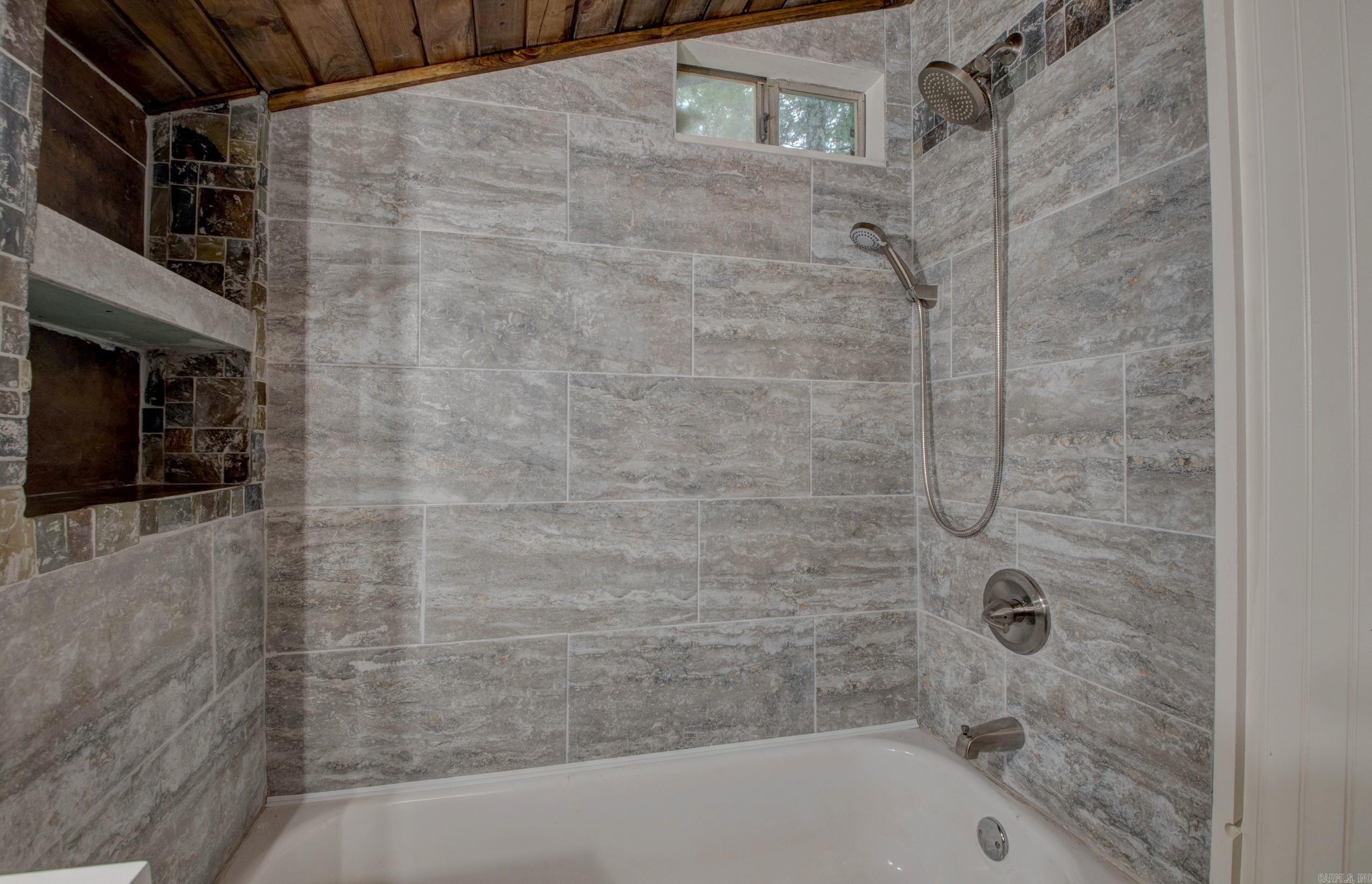 164 Roxie  Greers Ferry, AR